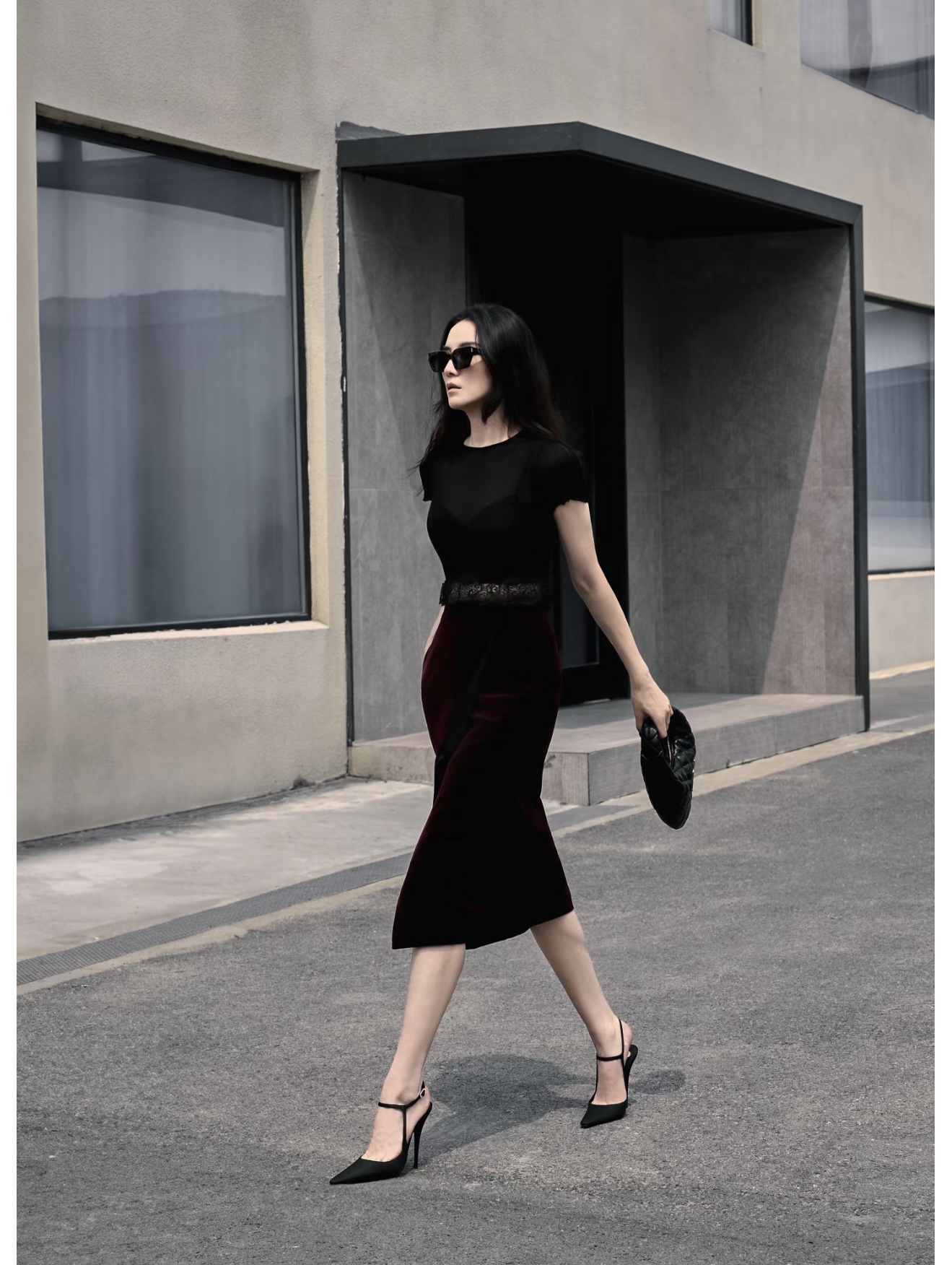NO:623001,[Love] New style [Love]!  The latest SLP 25NEW velvet velvet skirt. Color black, red. Size SML.,,loro piana,skirts,alexander wang19860909[爱心]新款[爱心]！最新SLP 25NEW 天鹅绒丝绒半裙.颜色黑、红.尺码SML.,,loro piana,skirts,alexander wang,Women's clothing