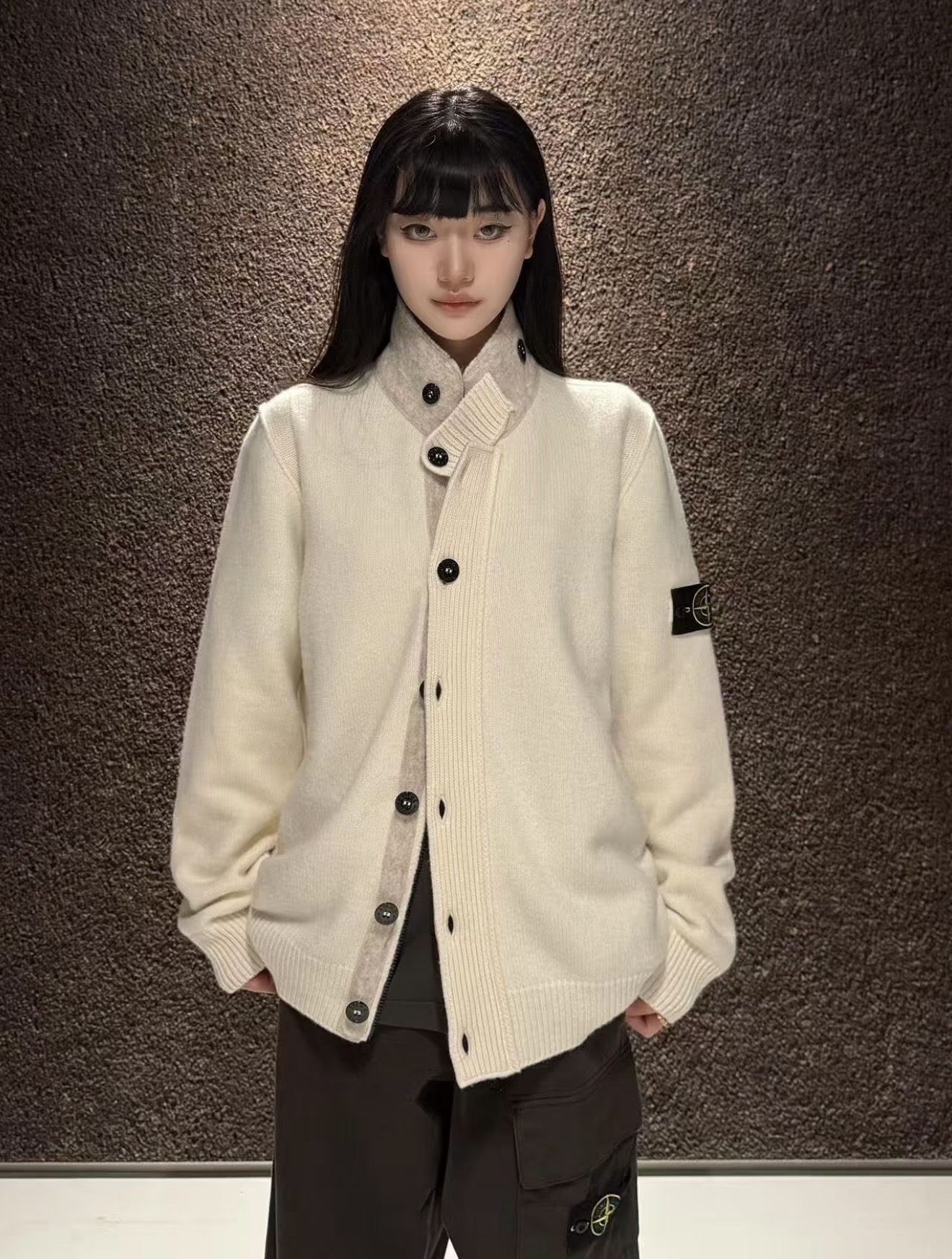 NO:623849,[Love] New style [Love]!  The latest STONE 25NEW arm badge wool cardigan. Size SML.,,alexander wang19860909[爱心]新款[爱心]！最新STONE 25NEW 手臂徽章羊毛开衫.尺码SML.,,alexander wang,Women's clothing