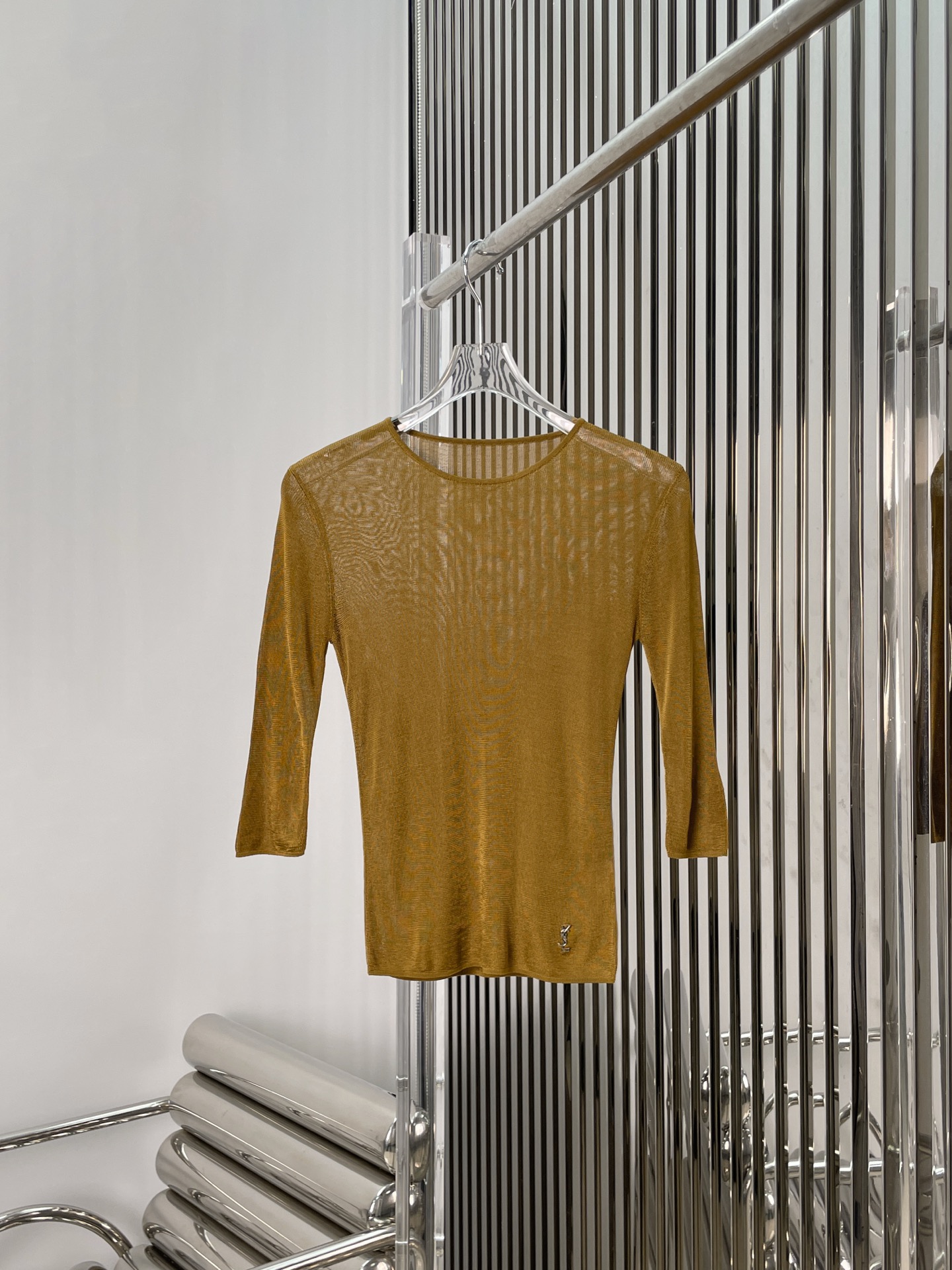 NO:625447,[Love] New style [Love]!  The latest SLP 26NEW heavy rayon gold mid-sleeve bottoming top. Size SML.,,loro piana,alexander wang19860909[爱心]新款[爱心]！最新SLP 26NEW 重磅人丝金色中袖打底上衣.尺码SML.,,loro piana,alexander wang,Women's clothing