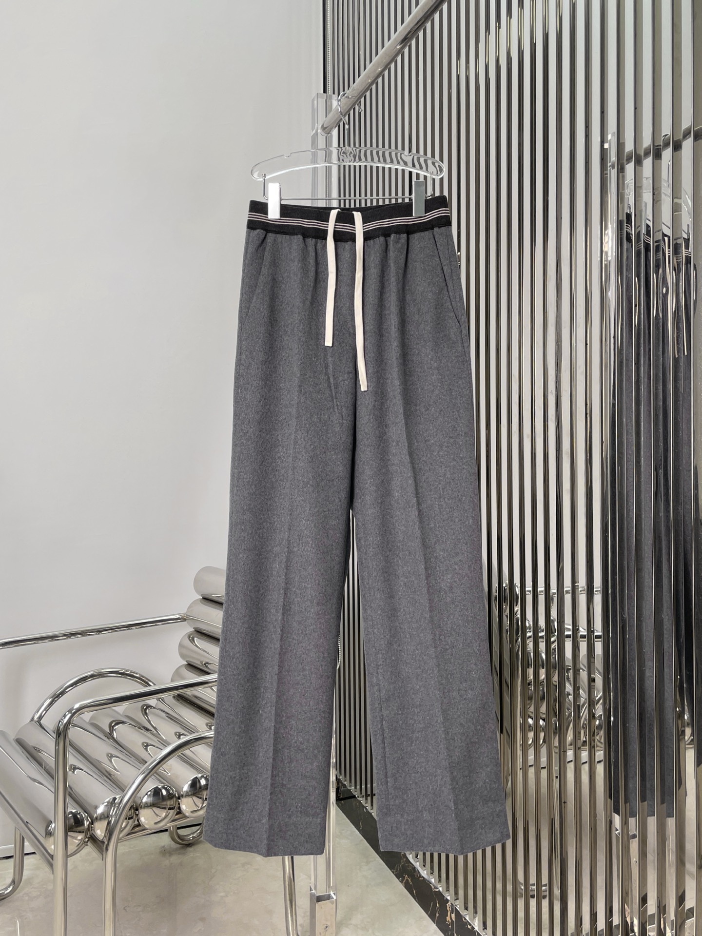 NO:628832,[Love] New style [Love]!  The latest MIU 26NEW flannel color-blocked jacket + sports casual trousers. Size SML.,,miumiu,jackets & coats,alexander wang19860909[爱心]新款[爱心]！最新MIU 26NEW 法兰绒拼色夹克+运动休闲长裤.尺码SML.,,miumiu,jackets & coats,alexander wang,Women's clothing