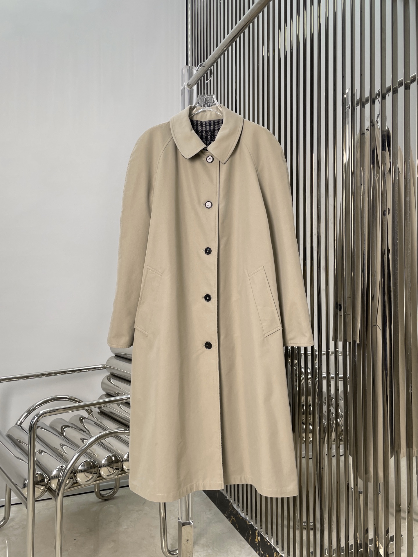 NO:650212,[Love] New style [Love]!  The latest MIU 25NEW reversible wool houndstooth windbreaker. Size SML.P,,miumiu,alexander wang19860909[爱心]新款[爱心]！最新MIU 25NEW 双面穿羊毛千鸟格风衣.尺码SML.P,,miumiu,alexander wang,Women's clothing