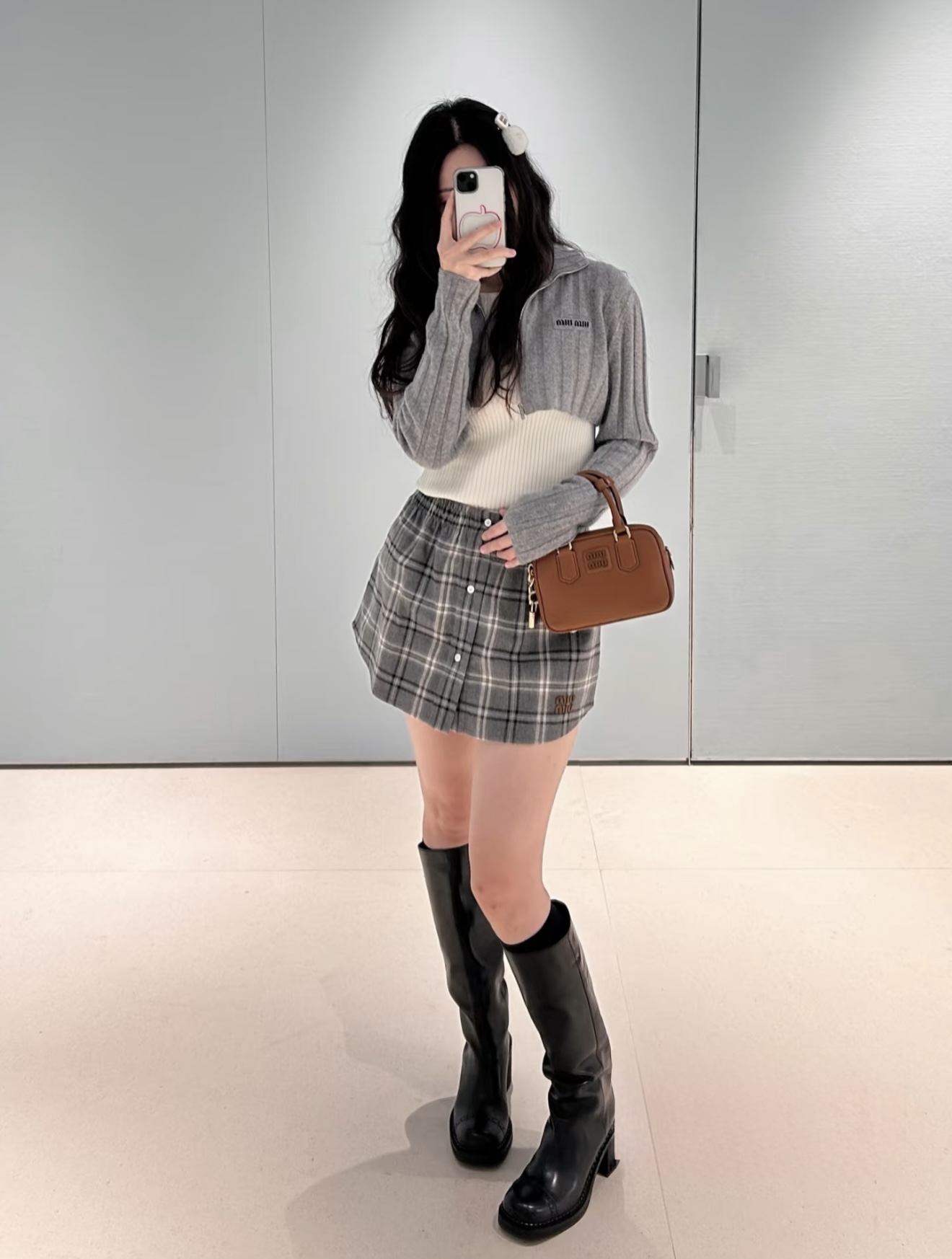 NO:650273,[Love] New style [Love]!  The latest MIU 25NEW short zipper wool knitted cardigan. Size SML.P,,miumiu,alexander wang19860909[爱心]新款[爱心]！最新MIU 25NEW 短款拉链羊毛针织开衫.尺码SML.P,,miumiu,alexander wang,Women's clothing