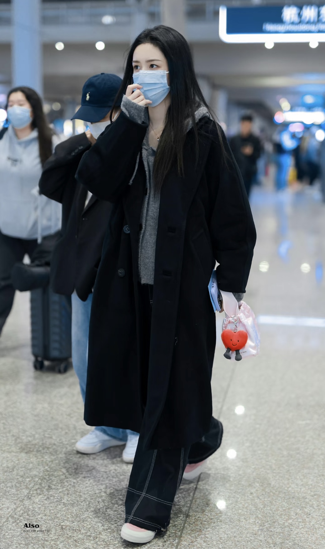 NO:655616,[Love] New style [Love]!  The latest MAX 25NEW classic 101801 wool + cashmere coat. Colors camel, black. Size SML.,,alexander wang19860909[爱心]新款[爱心]！最新MAX 25NEW 经典101801羊毛+羊绒大衣.颜色驼色、黑色.尺码SML.,,alexander wang,Women's clothing