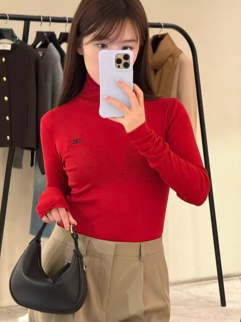 NO:658685,[Love] New style [Love]!  The latest CE 25NEW Arc de Triomphe embroidered turtleneck Tencel wool bottoming shirt. Colors are white, black, coffee and red. Sizes are SML,,alexander wang19860909[爱心]新款[爱心]！最新CE 25NEW 凯旋门刺绣高领天丝羊毛打底衫.颜色白、黑、咖、红.尺码SML,,alexander wang,Women's clothing