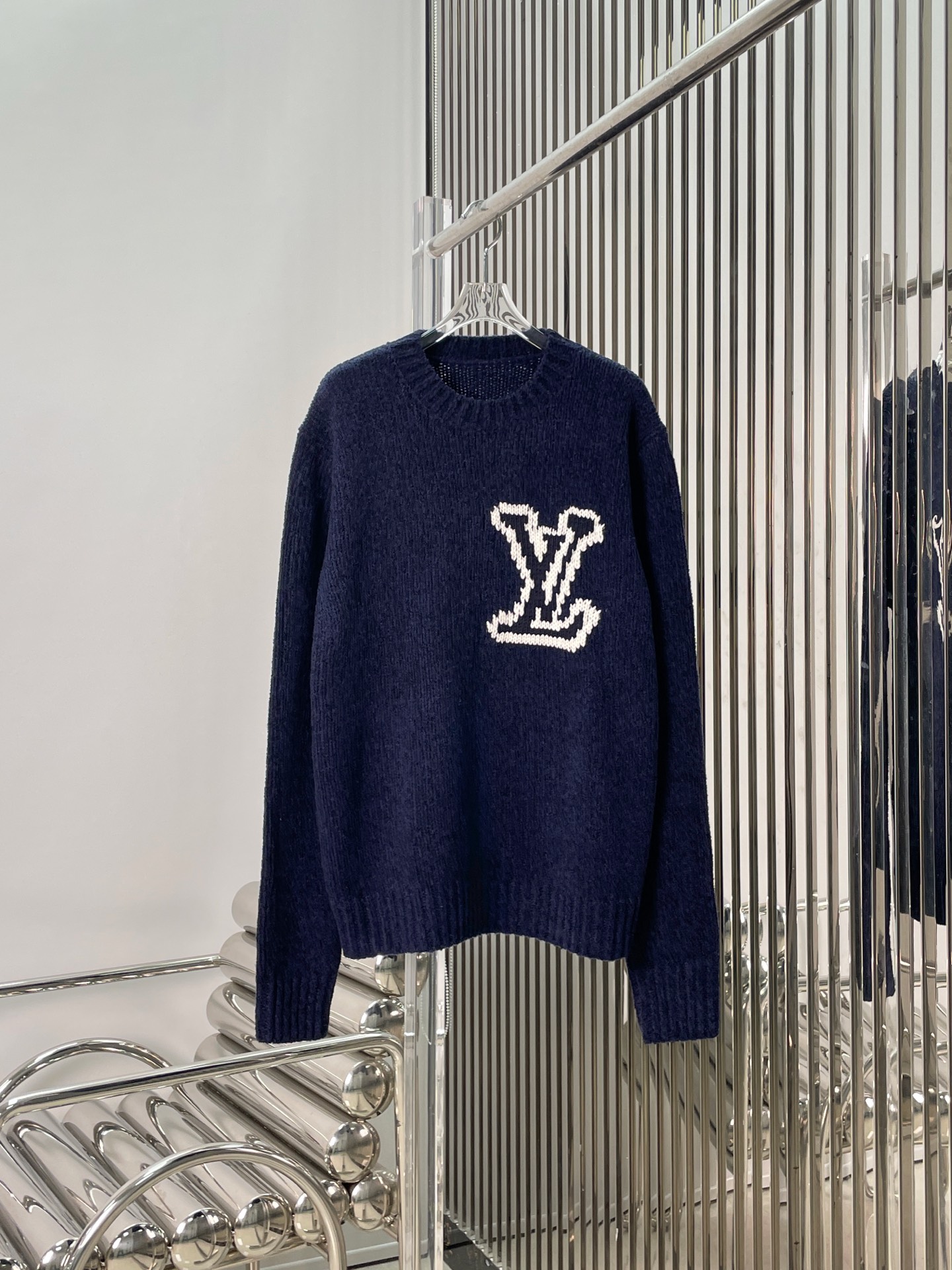 NO:663538,[Love] New style [Love]!  The latest L 25NEW letter LOGO jacquard round neck sweater for men and women. Size SML.,,sweaters, 19860909[爱心]新款[爱心]！最新L 25NEW 字母LOGO提花圆领男女同款毛衣.尺码SML.,,sweaters, ,Women's clothing