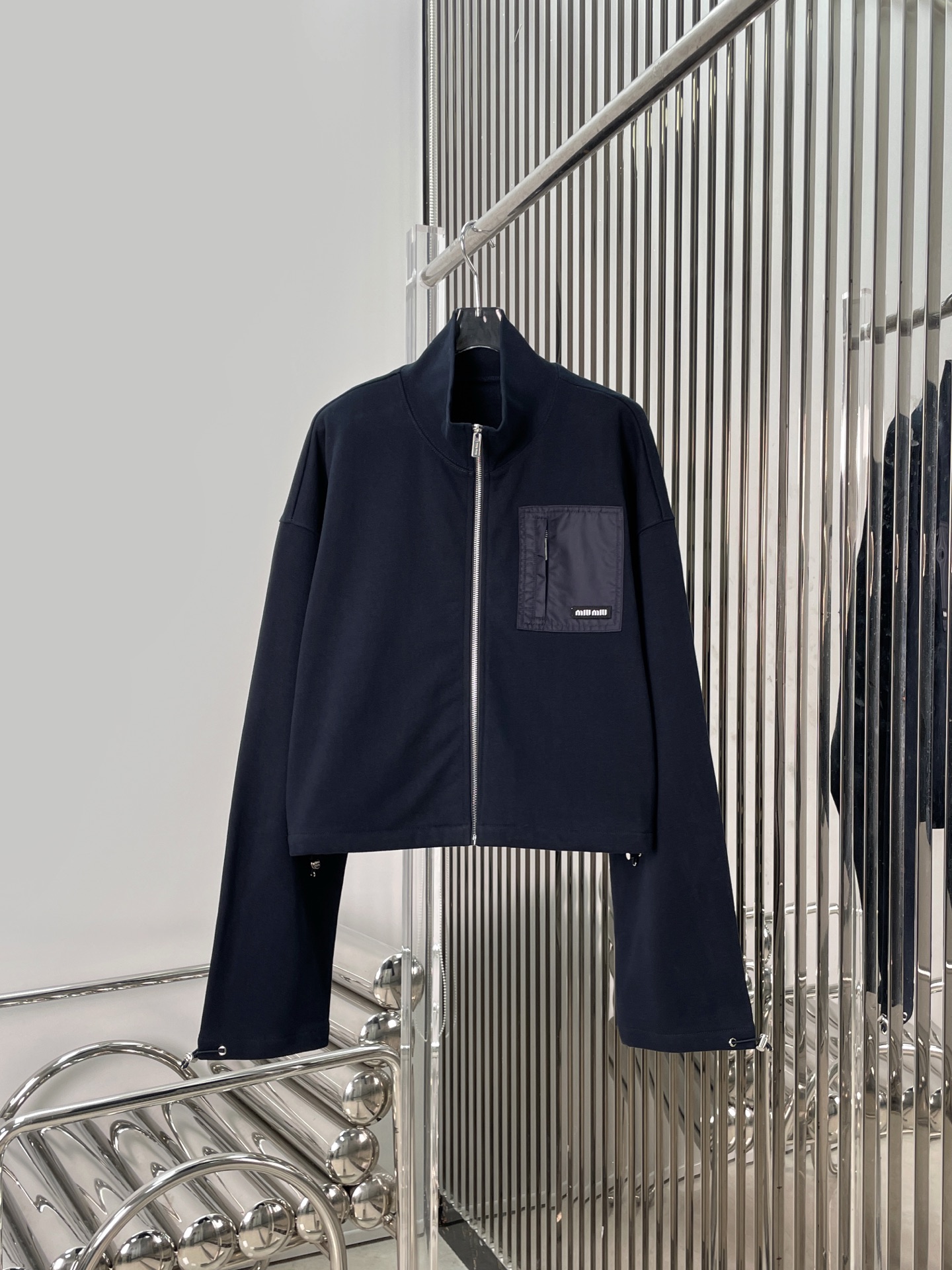 NO:664330,[Love] New style [Love]!  The latest MIU 26NEW early spring zipper sweatshirt + skirt. Size SML. Wei,,miumiu,hoodie,sweatshirts,skirts, 19860909[爱心]新款[爱心]！最新MIU 26NEW 早春拉链卫衣+半裙.尺码SML.卫,,miumiu,hoodie,sweatshirts,skirts, ,Women's clothing