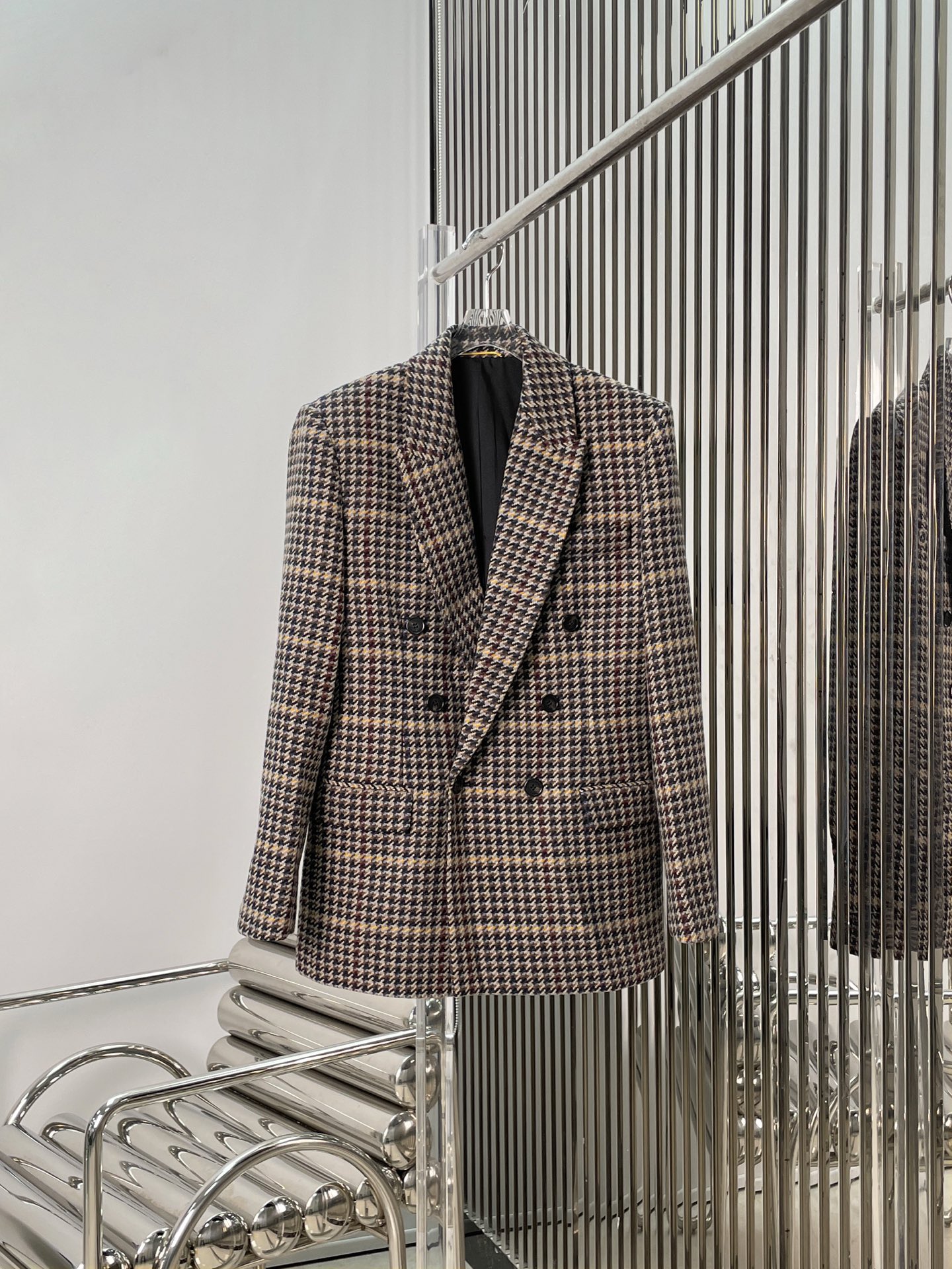 NO:666886,[Love] New style [Love]!  The latest SLP 26NEW woolen wool Prince of Wales check smoking jacket. Size SML.,,loro piana, 19860909[爱心]新款[爱心]！最新SLP 26NEW 粗纺羊毛威尔士亲王格吸烟装.尺码SML.,,loro piana, ,Women's clothing