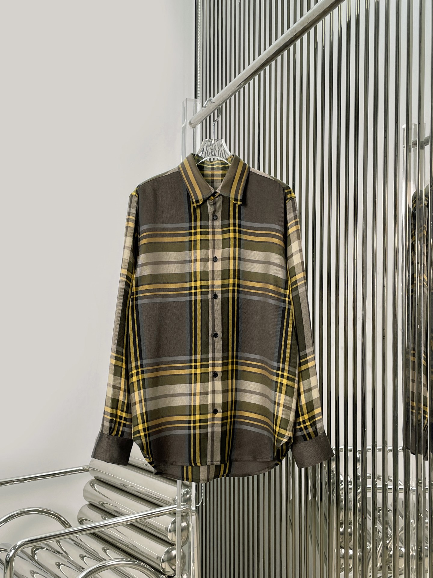 NO:683115,[Love] New style [Love]!  The latest SLP 26NEW acetate tencel wool plaid yarn-dyed classic shirt. Size SML.,,loro piana,shirts,19860909[爱心]新款[爱心]！最新SLP 26NEW 醋酸天丝羊毛格纹色织经典衬衫.尺码SML.,,loro piana,shirts,,Women's clothing