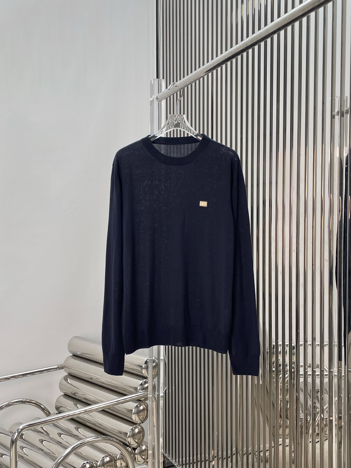 NO:686790,[Love] New style [Love]!  The latest VA 26NEW badge knitted bottoming shirt. Size SML.,,19860909[爱心]新款[爱心]！最新VA 26NEW 徽章针织打底衫.尺码SML.,,,Women's clothing