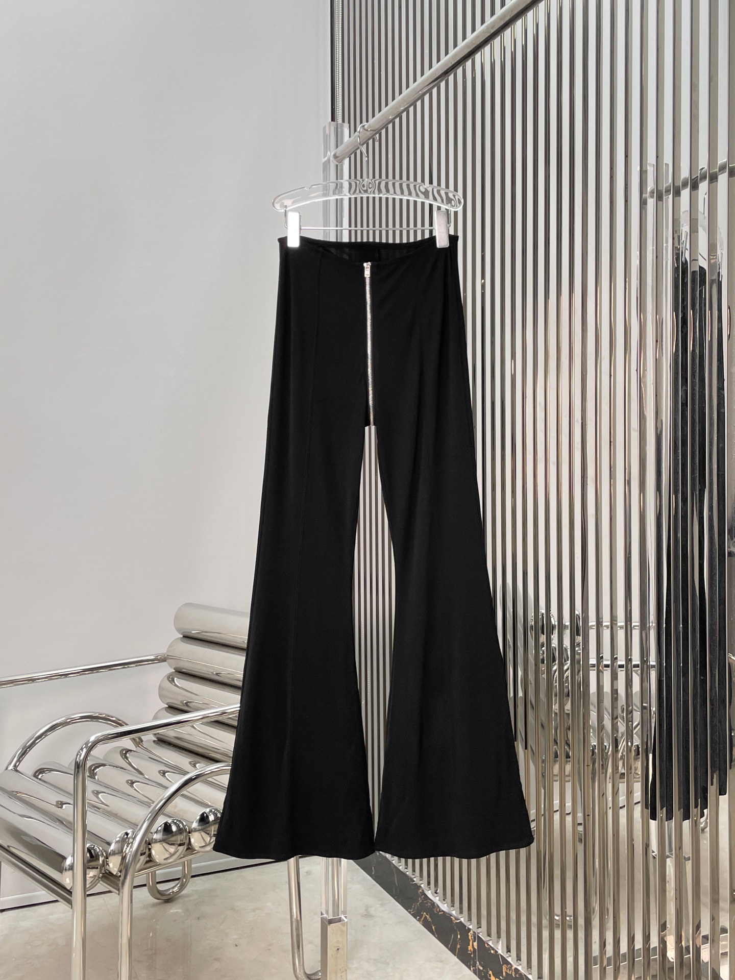 NO:687370,[Love] New style [Love]!  The latest AW 26NEW Paperman heavyweight rayon zipper top + zipper trousers. Size SML,,19860909[爱心]新款[爱心]！最新AW 26NEW 纸片人重磅人丝拉链上衣+拉链长裤.尺码SML,,,Women's clothing