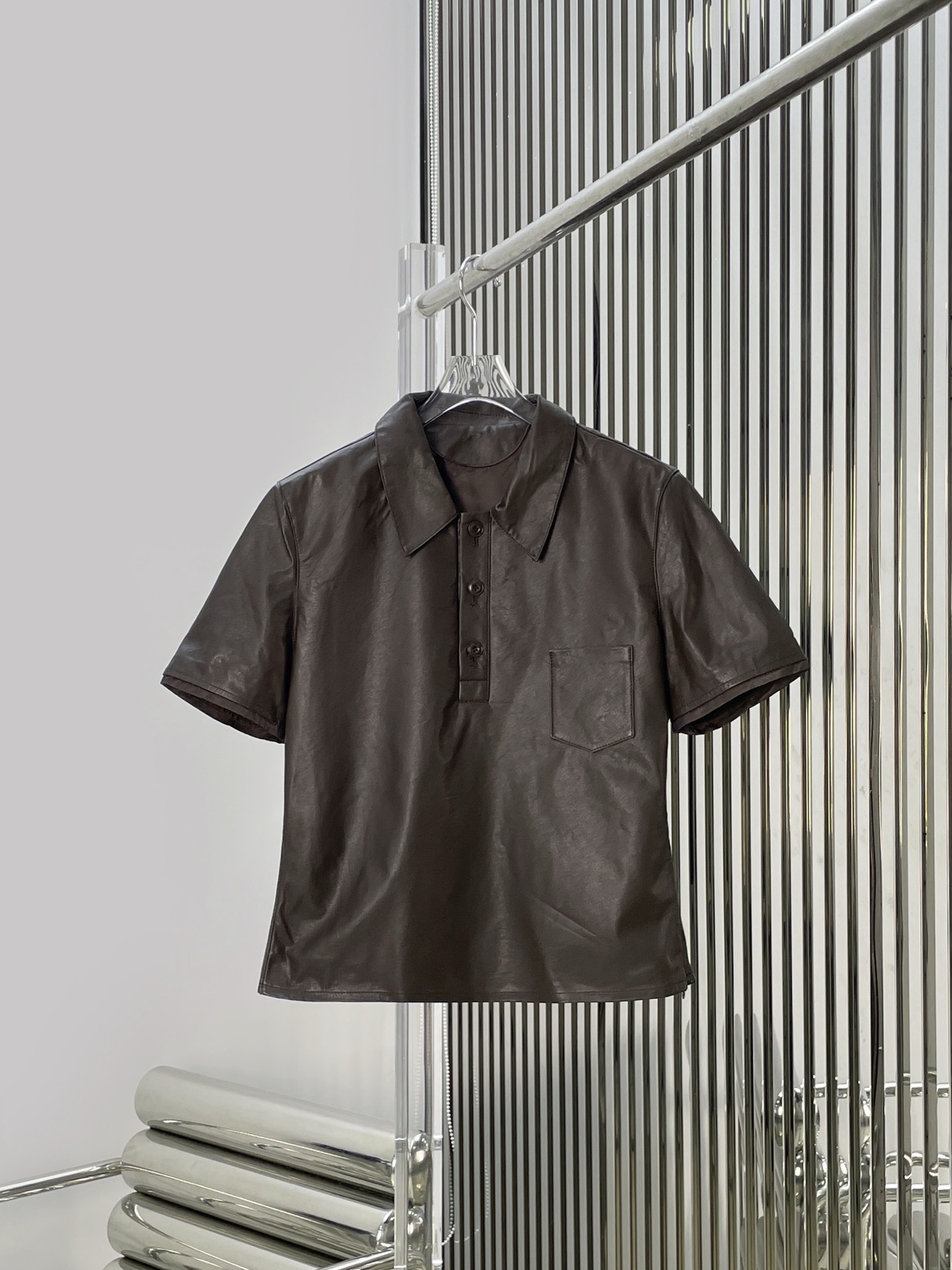 NO:687366,[Love] New style [Love]!  The latest 26NEW New Zealand imported sheepskin short-sleeved POLO top + lotus leaf skirt. Size SML. Upper, skirts, T-shirt, sheepskin,19860909[爱心]新款[爱心]！最新 26NEW 新西兰进口羊皮短袖POLO上衣+荷叶半裙.尺码SML.上,,skirts,T-shirt,sheepskin,,Women's clothing