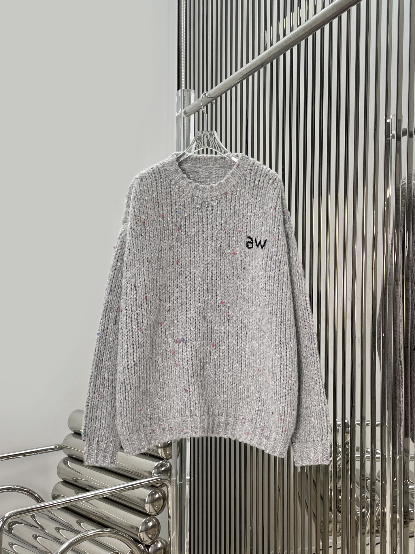 NO:697464,[Love] New style [Love]!  The latest AW 26NEW wool and mohair blended crew neck pullover sweater. Size SML.P,,sweaters,19860909[爱心]新款[爱心]！最新AW 26NEW 羊毛马海毛混纺混纱圆领套头毛衣.尺码SML.P,,sweaters,,Women's clothing