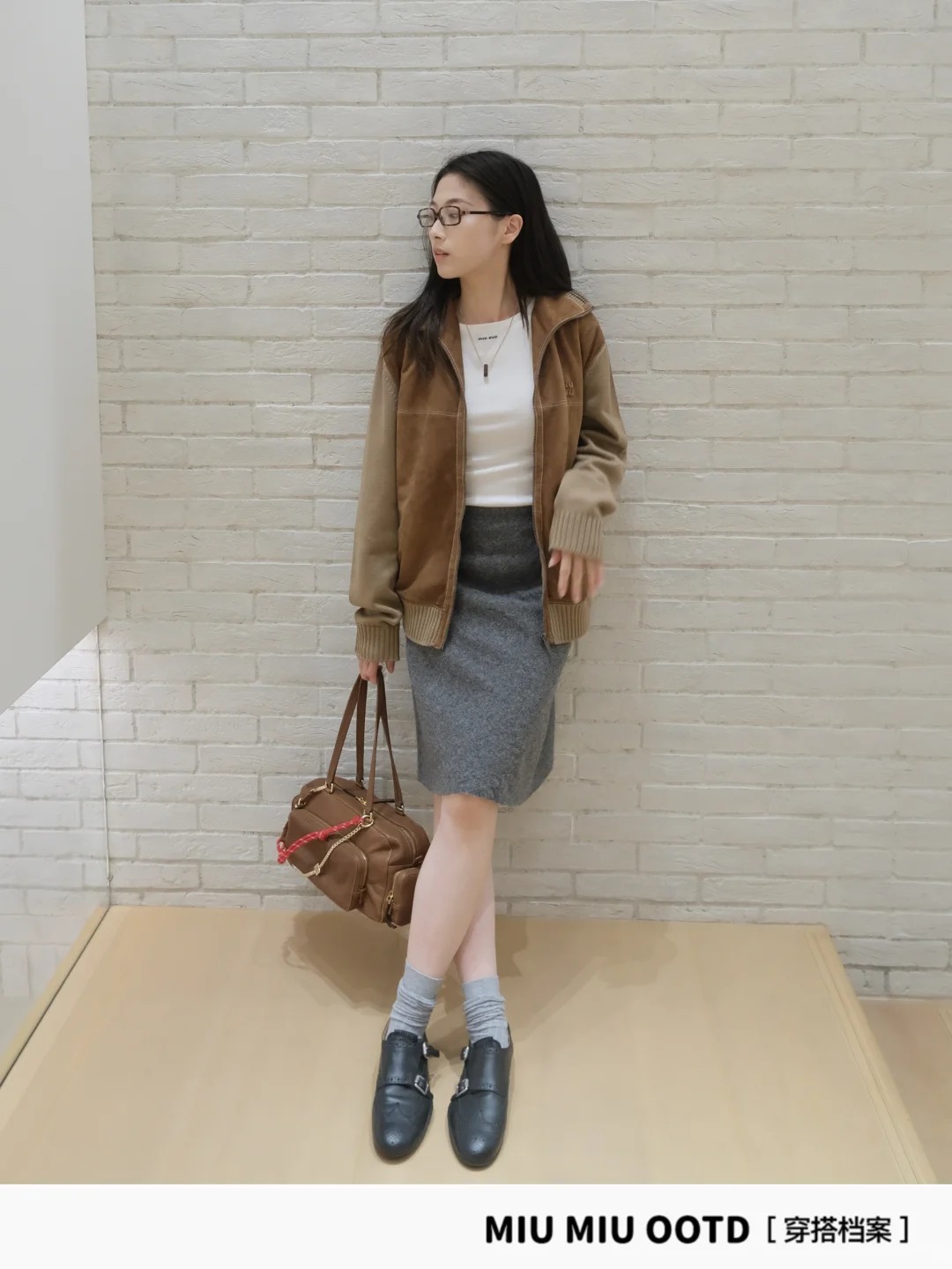 NO:697472,[Love] New style [Love]!  The latest MIU 26NEW New Zealand suede spliced ​​knitted jacket. Size SML.,,miumiu,jackets & coats,chamois leather,19860909[爱心]新款[爱心]！最新MIU 26NEW 新西兰麂皮拼接针织外套.尺码SML.,,miumiu,jackets & coats,chamois leather,,Women's clothing