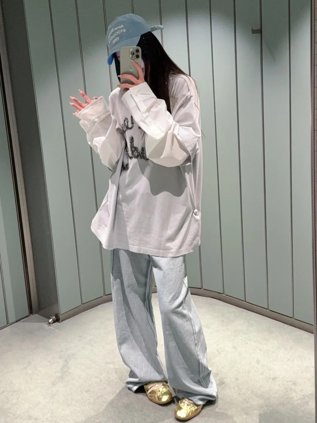 NO:708329,[Love] New style [Love]!  The latest ACNE 26NEW fake two-piece stitched letter embroidered T-shirt. Size SML,,acne studios,tees,t-shirt,19860909[爱心]新款[爱心]！最新ACNE 26NEW 假两件拼接字母刺绣T恤.尺码SML,,acne studios,tees，t-shirt,,Women's clothing