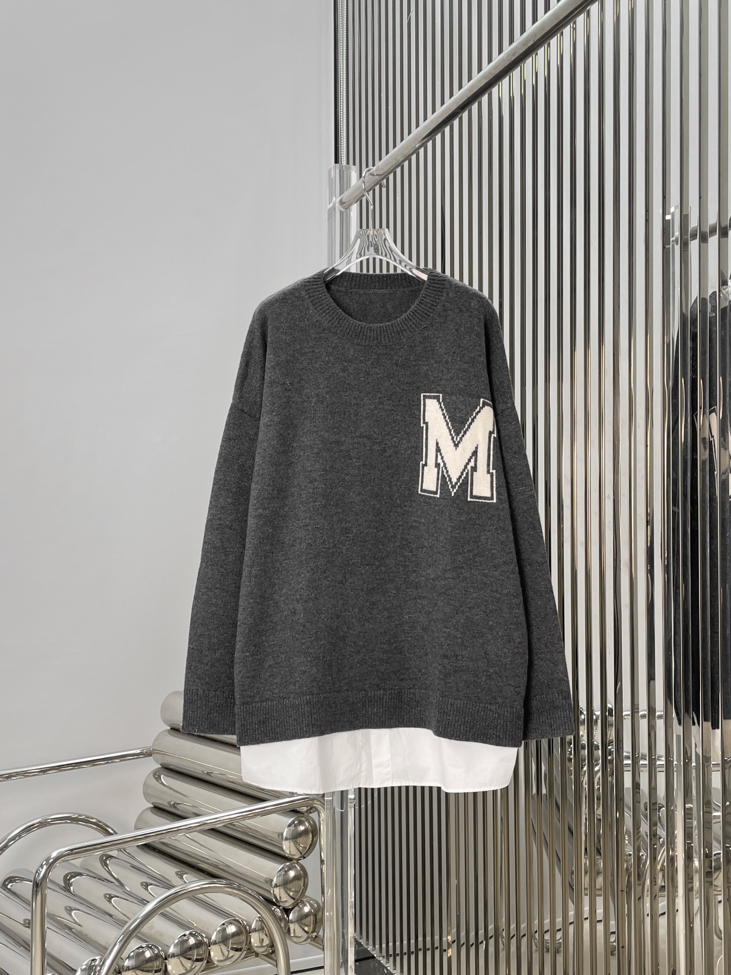 NO:708292,[Love] New style [Love]!  The latest MM6 26NEW M jacquard fake two-piece sweater. Size SML.,,masion margiela,sweaters,19860909[爱心]新款[爱心]！最新MM6 26NEW M提花假两件毛衣.尺码SML.,,masion margiela,sweaters,,Women's clothing