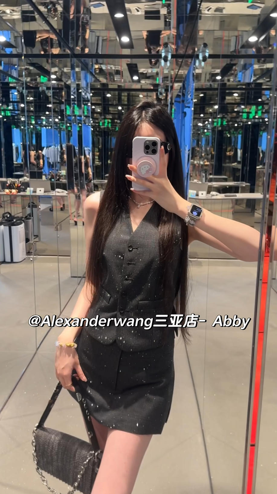 NO:708317,.Vest.Skorts.[Love]New style[Love]!  The latest AW 26NEW full diamond hot diamond suit vest + full diamond fake two-piece skirt pants. Size SML,,skirts,business suit,19860909.马甲.裙裤.[爱心]新款[爱心]！最新AW 26NEW 满钻烫钻西装马甲+满钻假两件裙裤.尺码SML,,skirts,business suit,,Women's clothing