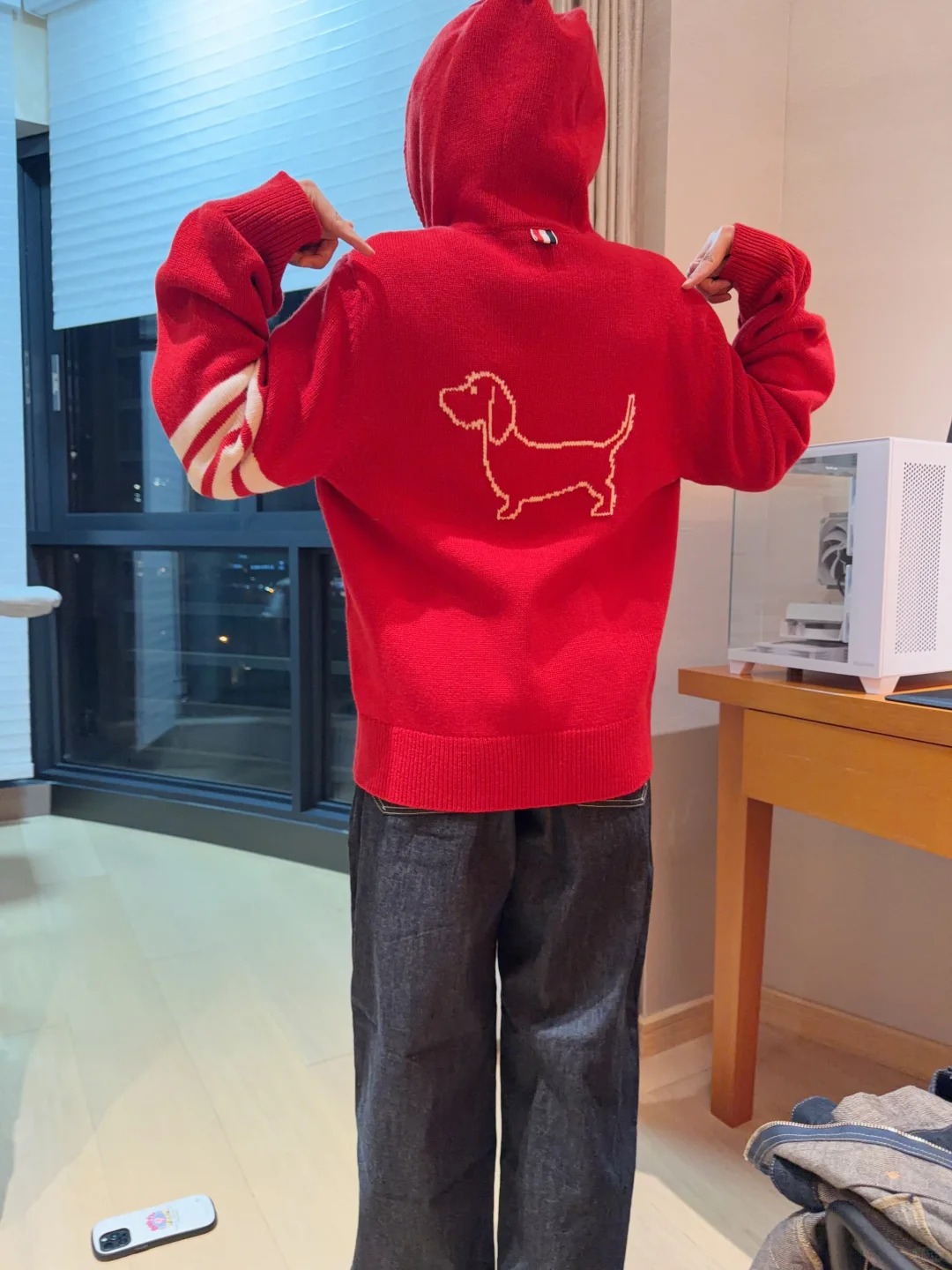 NO:709656,[Love] New style [Love]!  The latest TB 26NEW New Year limited hooded puppy jacquard cardigan. Size SML.,,hats,19860909[爱心]新款[爱心]！最新TB 26NEW 新年限定连帽小狗提花开衫.尺码SML.,,hats,,Women's clothing