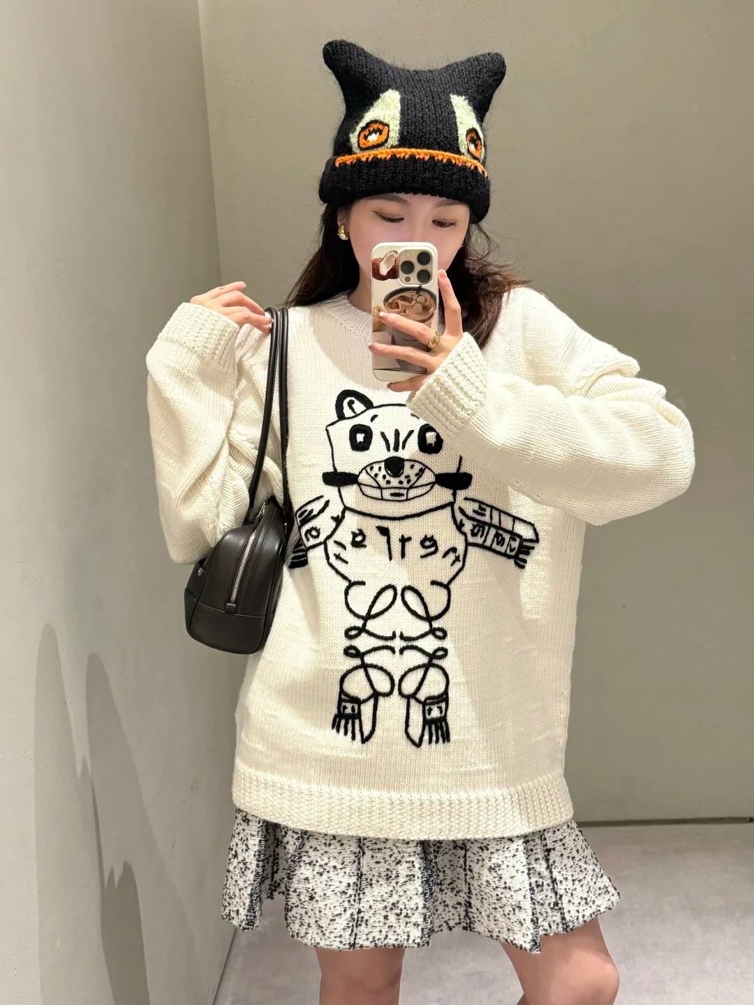 NO:709272,[Love] New style [Love]!  The latest LOE 26NEW panda co-branded wool sweater. Size SML.P,,loewe,sweaters,19860909[爱心]新款[爱心]！最新LOE 26NEW 熊猫联名款羊毛毛衣.尺码SML.P,,loewe,sweaters,,Women's clothing