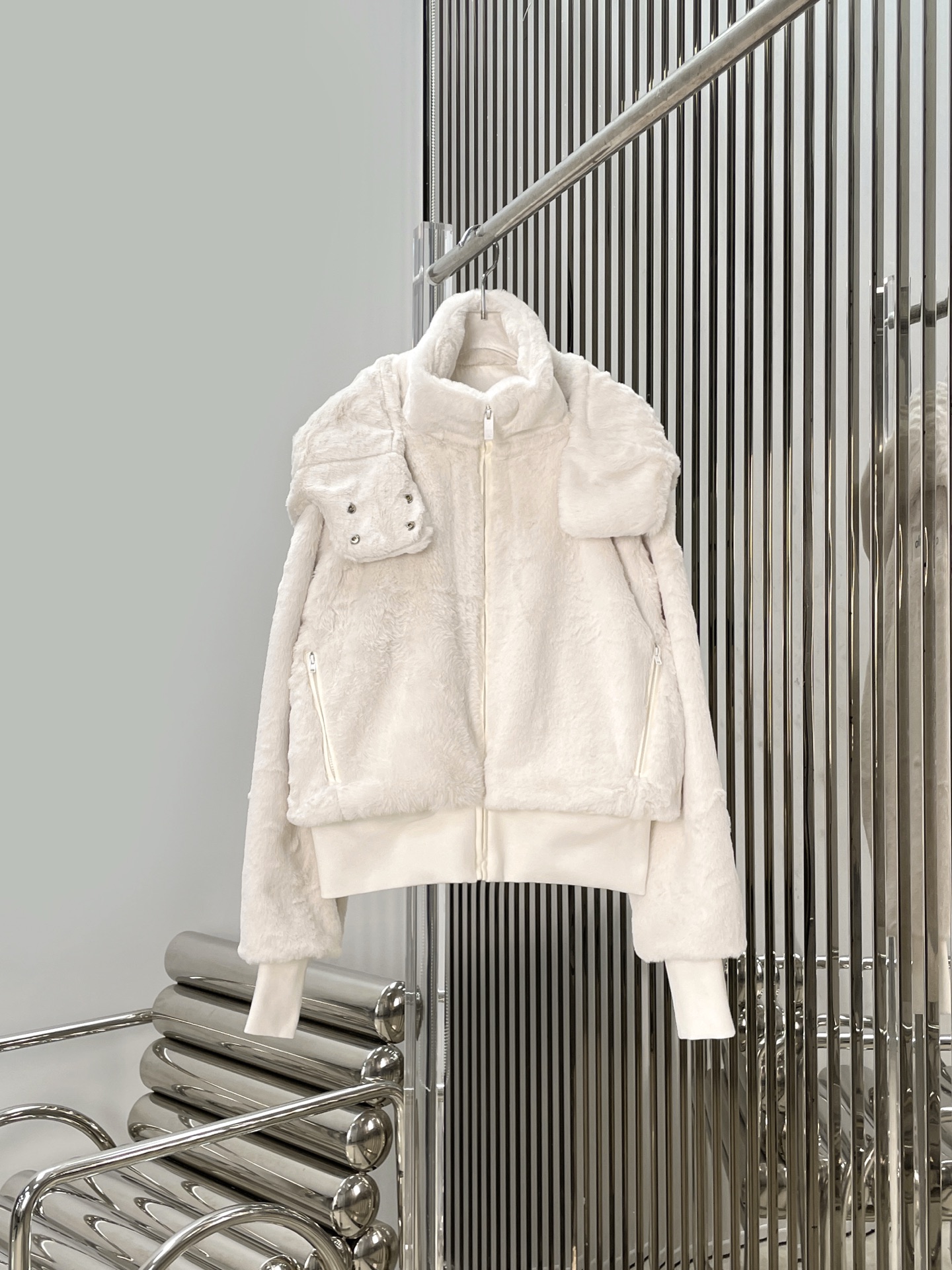 NO:713059,[Love] New style [Love]!  The latest ALO 26NEW imitation rabbit fur hooded fur jacket. Size SML.P,,jackets & coats,hats,19860909[爱心]新款[爱心]！最新ALO 26NEW 仿兔绒连帽皮草外套.尺码SML.P,,jackets & coats,hats,,Women's clothing