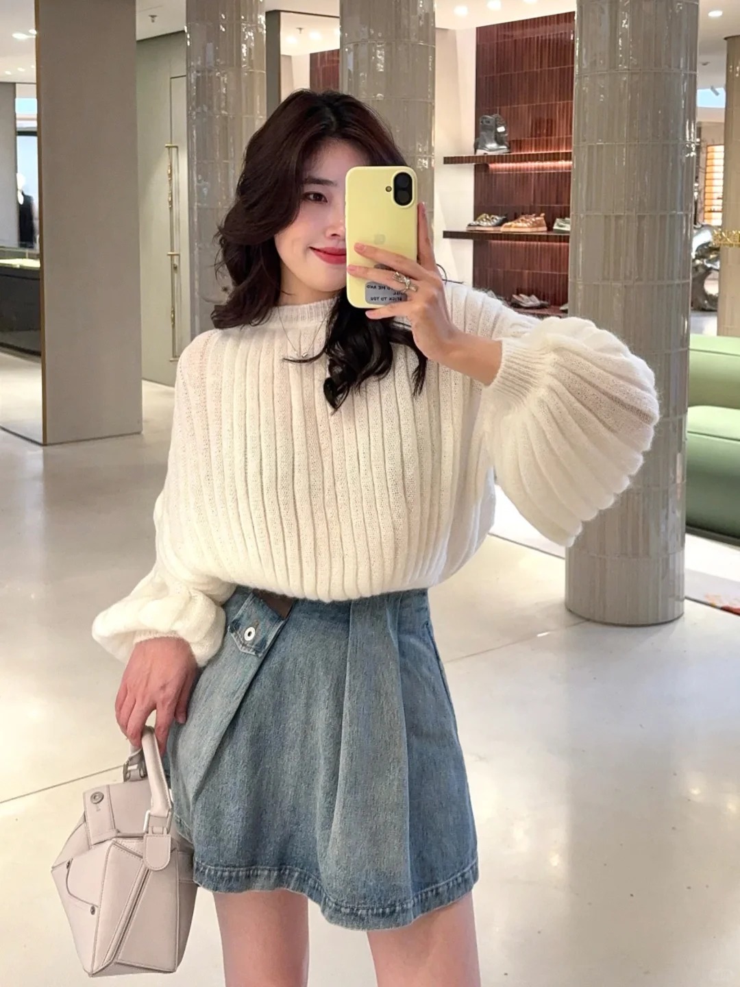 NO:713057,[Love] New style [Love]!  The latest LOE 26NEW leather brand stitching workwear denim pleated skirt. Size SML.,,loewe,skirts,19860909[爱心]新款[爱心]！最新LOE 26NEW 皮牌拼接工装牛仔百褶半裙.尺码SML.,,loewe,skirts,,Women's clothing