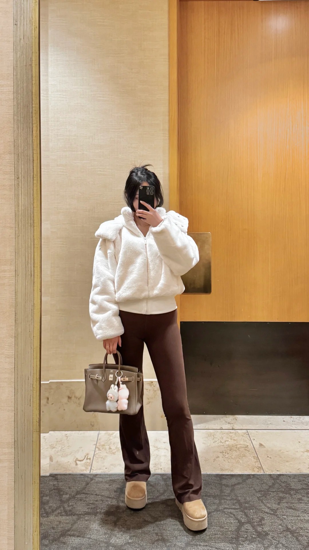 NO:713061,[Love] New style [Love]!  The latest ALO 26NEW imitation rabbit fur hooded fur jacket. Size SML.,,jackets & coats,hats,19860909[爱心]新款[爱心]！最新ALO 26NEW 仿兔绒连帽皮草外套.尺码SML.,,jackets & coats,hats,,Women's clothing