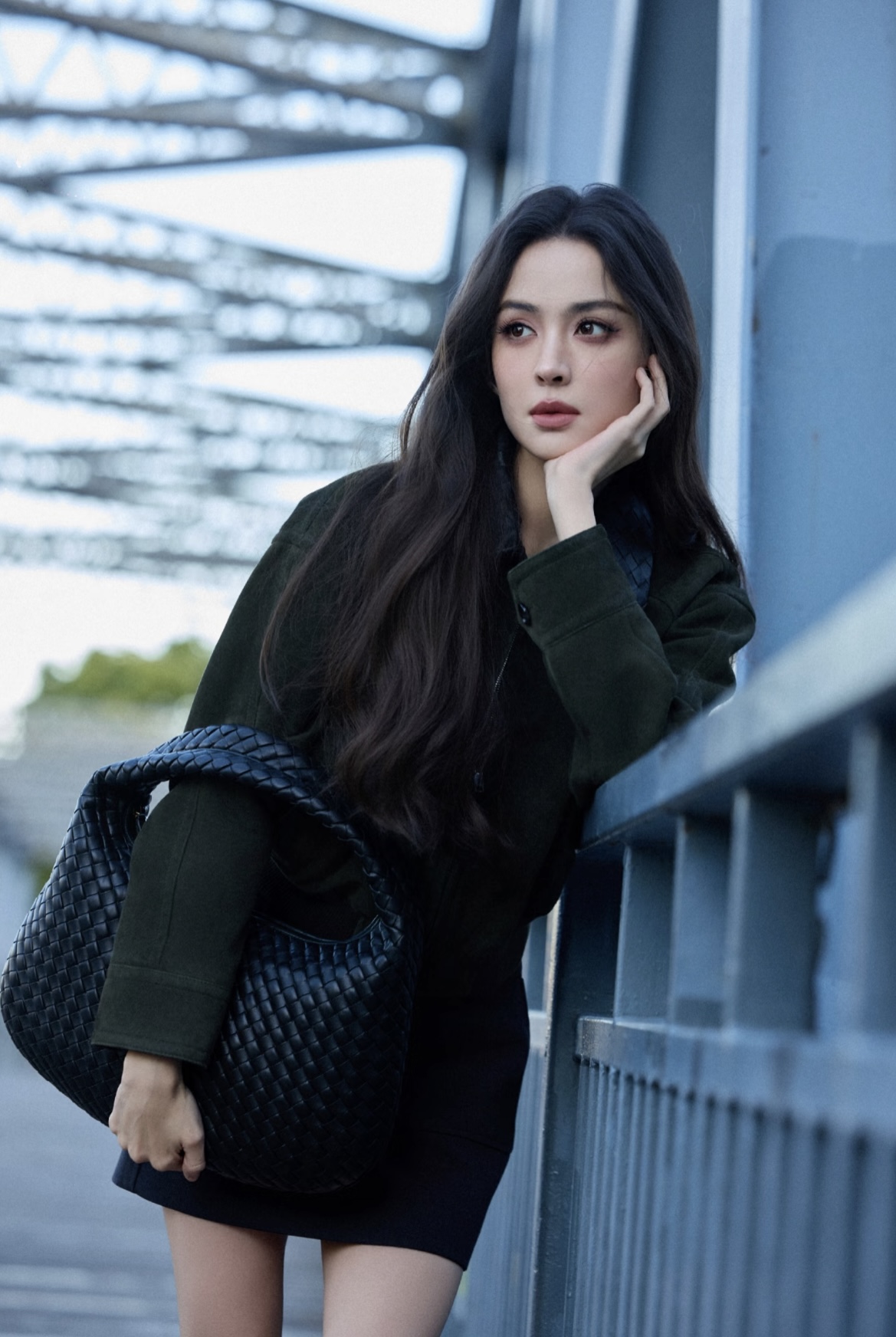 NO:715419,[Love] New style [Love]!  The latest BV 26NEW woven leather collar dark green suede jacket. Size SML.,,bottega veneta,jackets & coats,chamois leather,19860909[爱心]新款[爱心]！最新BV 26NEW 编织皮领墨绿麂皮夹克.尺码SML.,,bottega veneta,jackets & coats,chamois leather,,Women's clothing