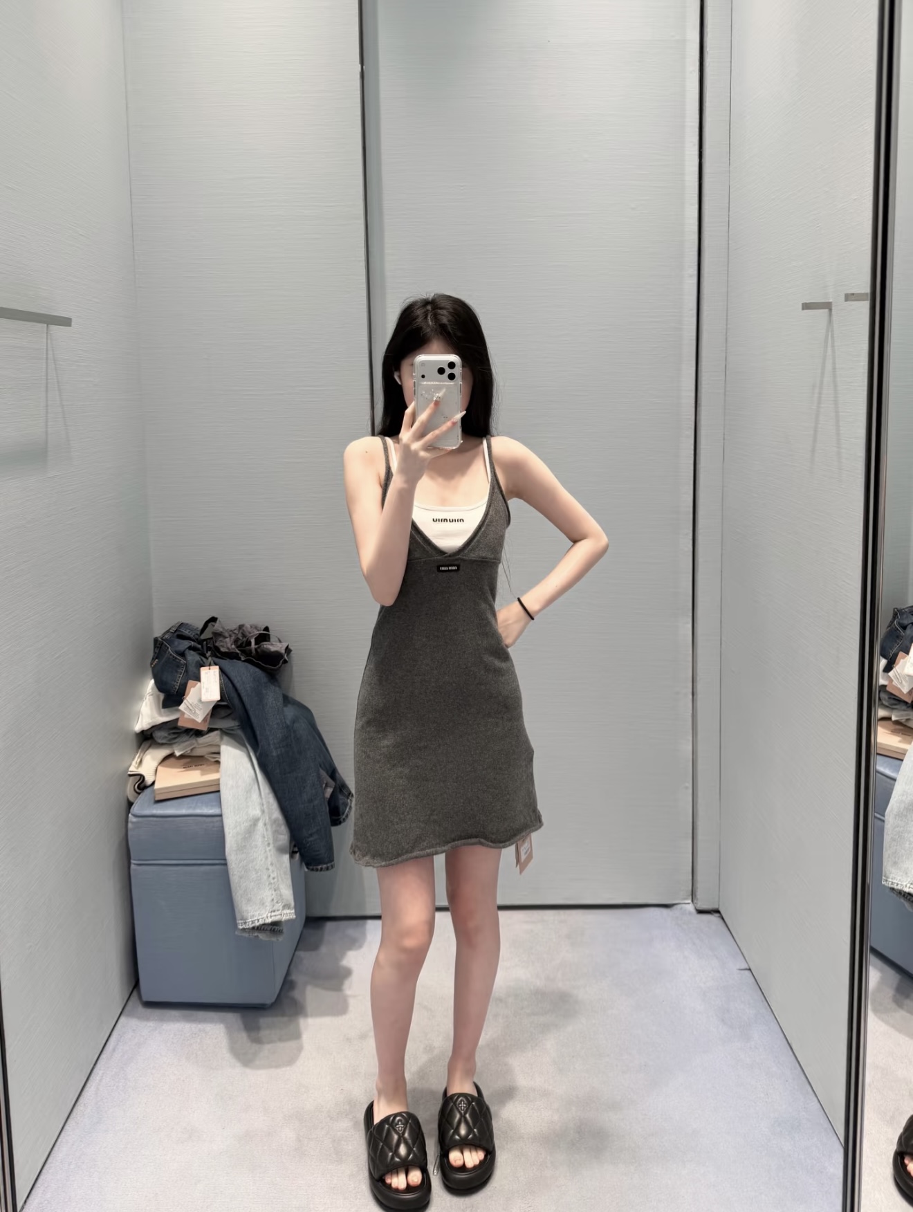 NO:715685,[Love] New style [Love]!  The latest MIU 26NEW wool knitted suspender dress. Size SML.P,,miumiu,skirts,19860909[爱心]新款[爱心]！最新MIU 26NEW 羊毛针织吊带连衣裙.尺码SML.P,,miumiu,skirts,,Women's clothing