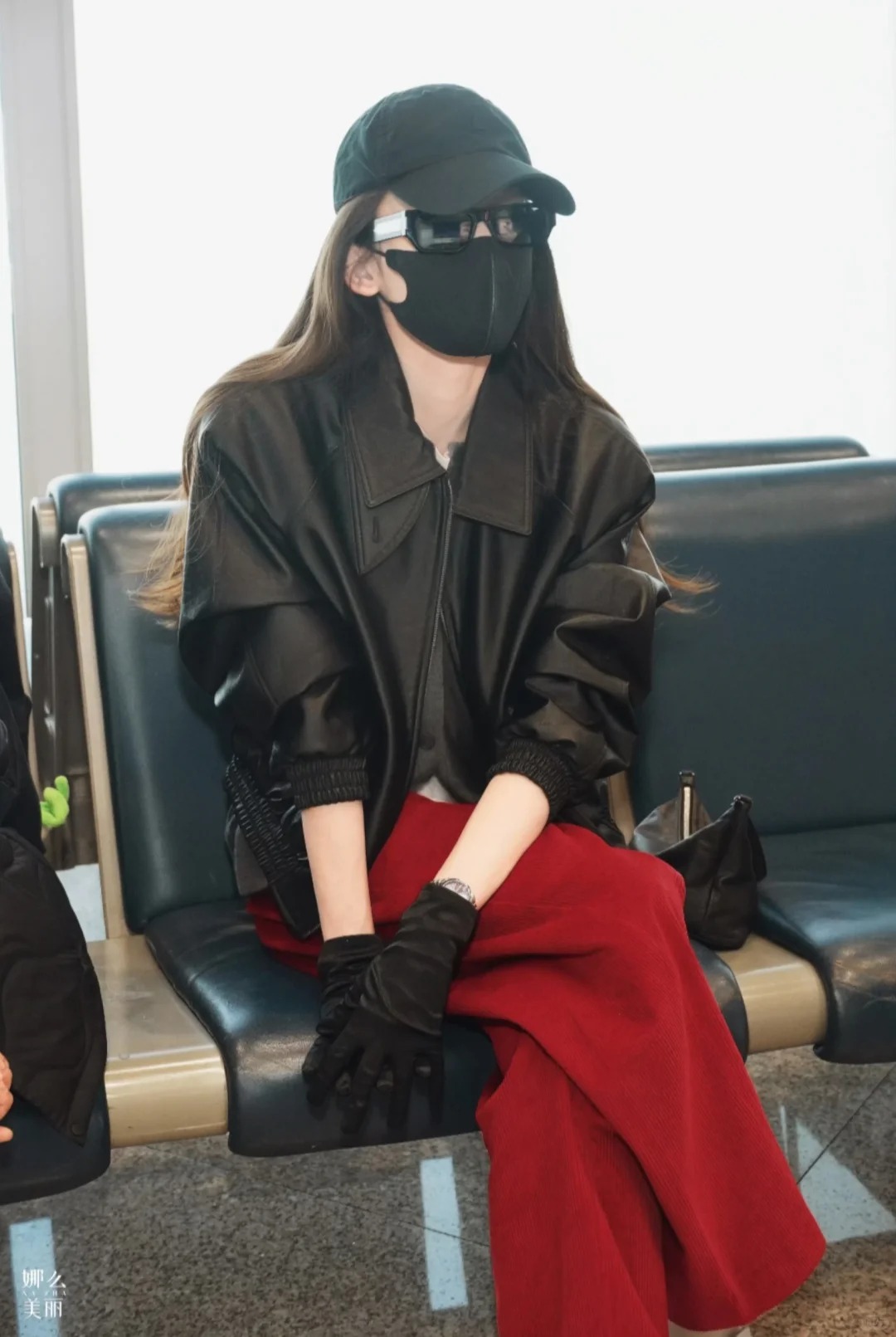 NO:715688,[Love] New style [Love]!  The latest RECT 26NEW eco-friendly leather motorcycle jacket. Color burgundy, black. Size SML.,,jackets & coats,19860909[爱心]新款[爱心]！最新RECT 26NEW 环保皮机车夹克.颜色酒红、黑.尺码SML.,,jackets & coats,,Women's clothing