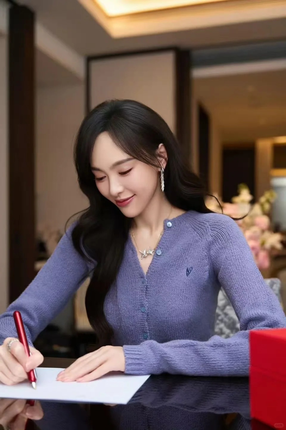 NO:716484,[Love] New style [Love]!  The latest ACNE 26NEW New Year limited edition purple knitted cardigan. Size SML.,,acne studios,19860909[爱心]新款[爱心]！最新ACNE 26NEW 新年限定紫色针织开衫.尺码SML.,,acne studios,,Women's clothing