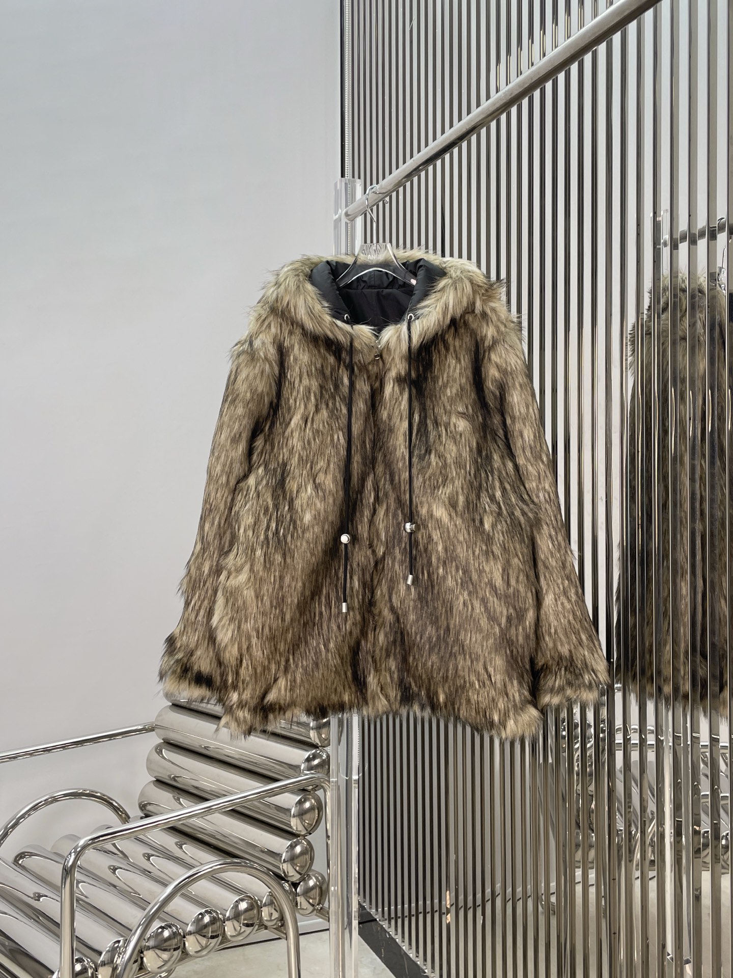 NO:729924,[Love] New style [Love]!  The latest YY 26NEW reversible eco-friendly fur. Size SML.,,19860909[爱心]新款[爱心]！最新YY 26NEW 双面穿环保皮草.尺码SML.,,,Women's clothing