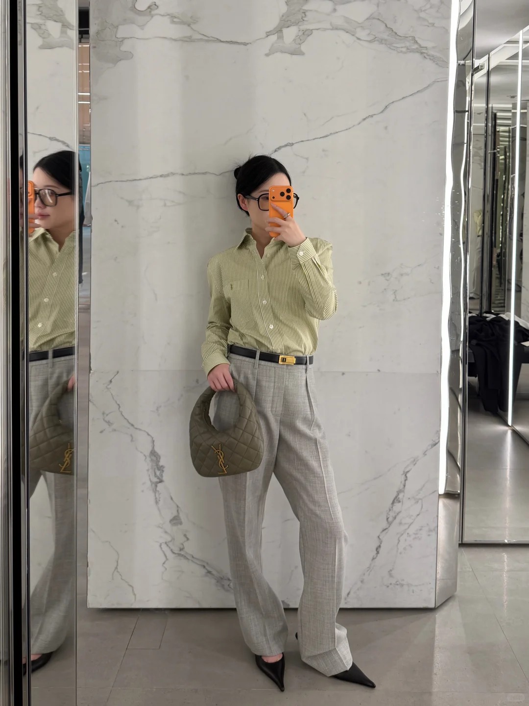 NO:730870,[Love] New style [Love]!  The latest SLP 26NEW LOGO embroidered striped shirt. Size SML.,,loro piana,shirts,19860909[爱心]新款[爱心]！最新SLP 26NEW LOGO刺绣条纹衬衫.尺码SML.,,loro piana,shirts,,Women's clothing