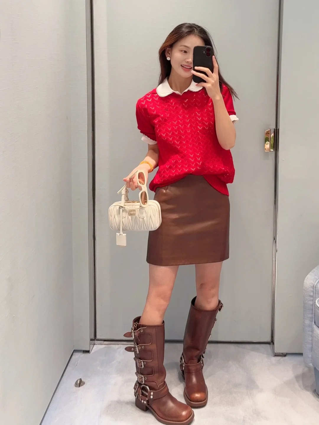 NO:732356,[Love] New style [Love]!  The latest MIU 26NEW New Year red wool cashmere hollow jacquard knitted POLO top. Size SML,,miumiu,19860909[爱心]新款[爱心]！最新MIU 26NEW 新年红羊毛羊绒镂空提花针织POLO上衣.尺码SML,,miumiu,,Women's clothing