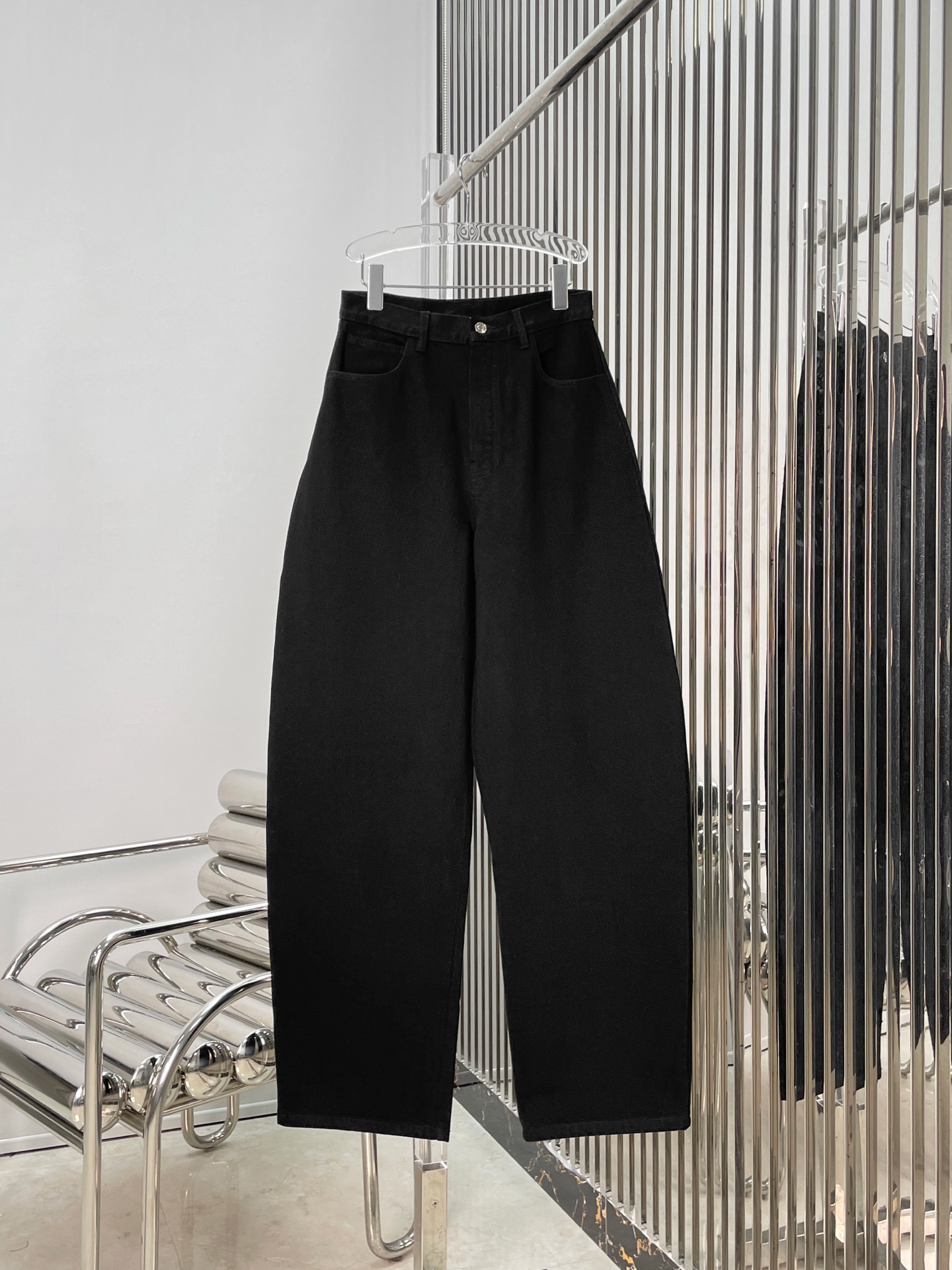 NO:732971,[Love] New style [Love]!  The latest ALA 26NEW Black Samurai scimitar pants. Size SML.,,19860909[爱心]新款[爱心]！最新ALA 26NEW 黑武士弯刀裤.尺码SML.,,,Women's clothing