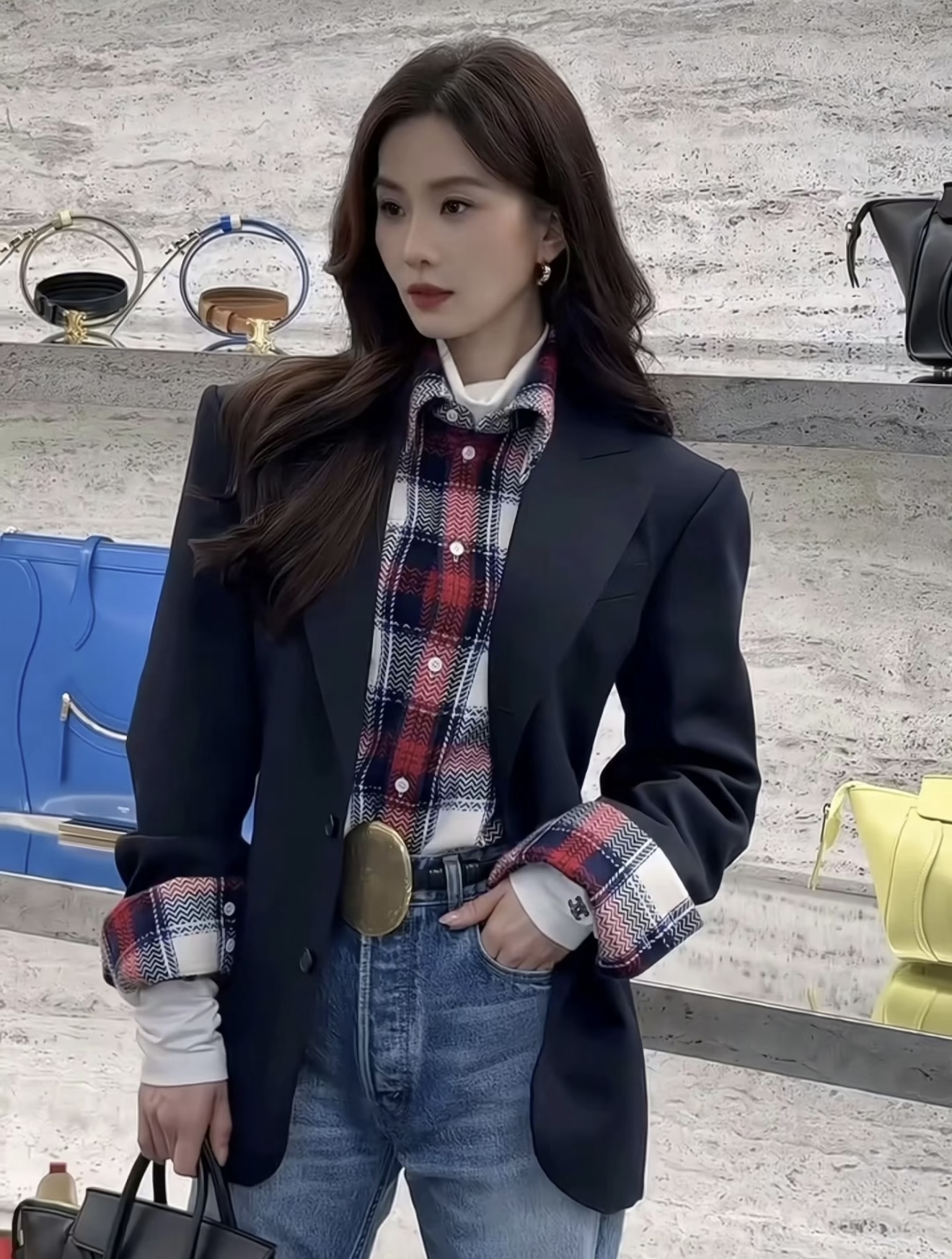 NO:732986,[Love] New style [Love]!  The latest CE 26NEW plaid folded cuffs shirt. Size SML.,,shirts,19860909[爱心]新款[爱心]！最新CE 26NEW 格纹折叠袖口衬衫.尺码SML.,,shirts,,Women's clothing