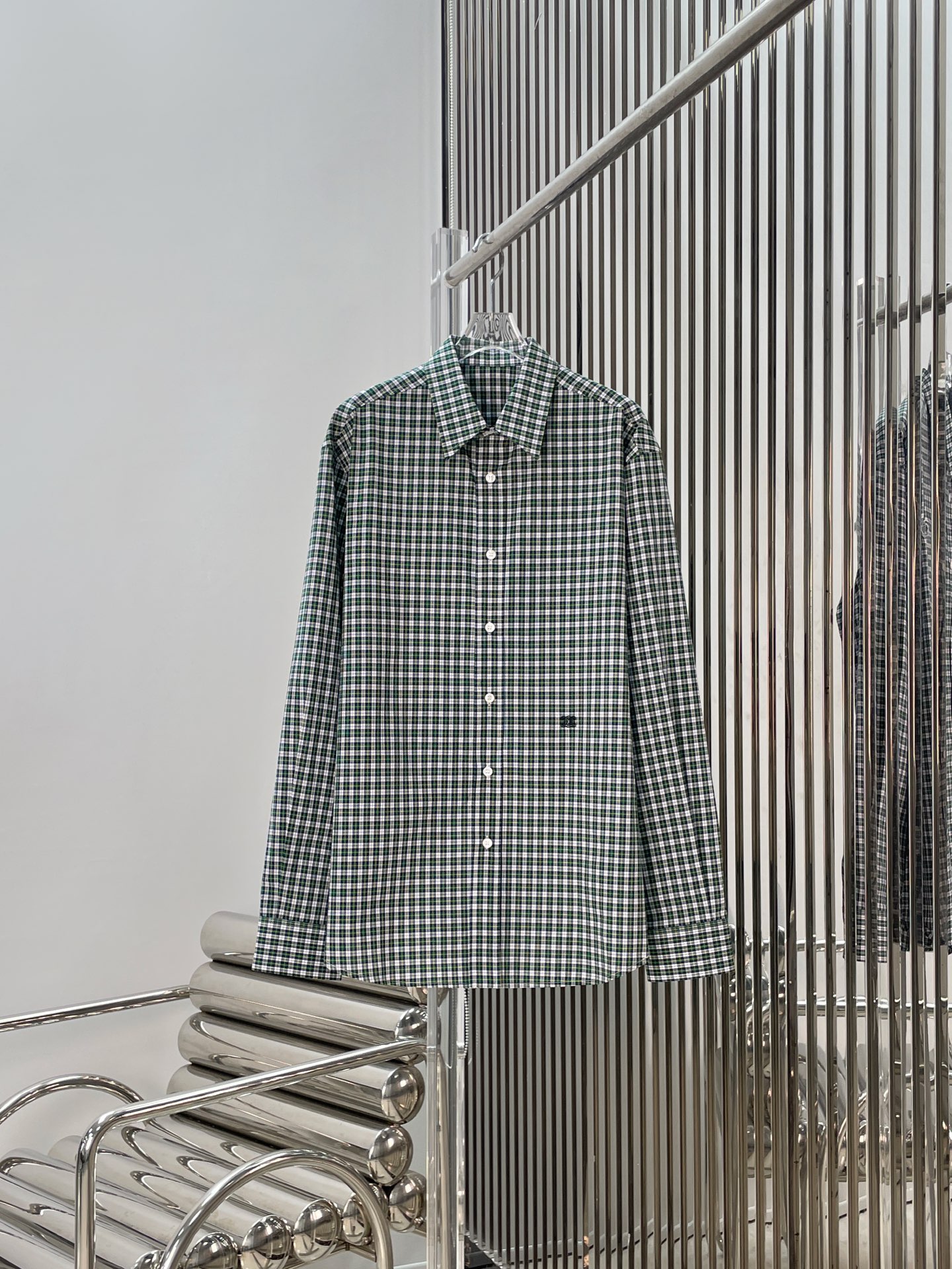 NO:736545,[Love] New style [Love]!  The latest CE 26NEW Arc de Triomphe plaid yarn-dyed shirt. Size SML.,,shirts,19860909[爱心]新款[爱心]！最新CE 26NEW 凯旋门格纹色织衬衫.尺码SML.,,shirts,,Women's clothing