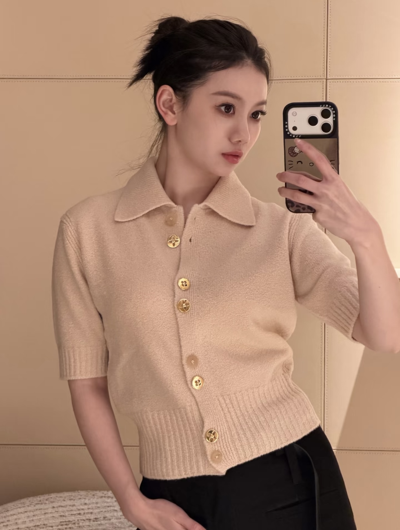 NO:736537,[Love] New style [Love]!  The latest L 26NEW metal button knitted short-sleeved cardigan. Size SML.P,, T-shirt,19860909[爱心]新款[爱心]！最新L 26NEW 金属纽扣针织短袖开衫.尺码SML.P,,T-shirt,,Women's clothing