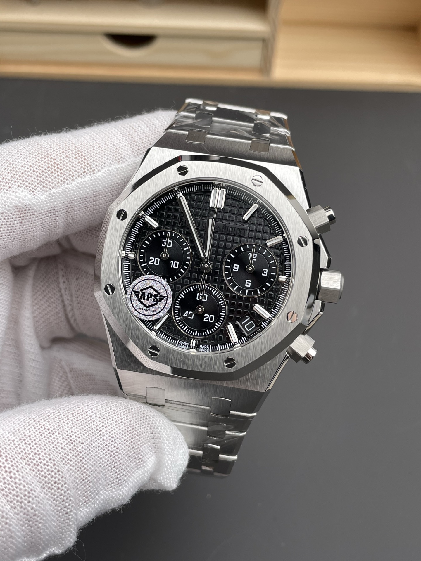 NO:541775,AS 26240 Black Disk/41mm/4401 Machine,19860909AS 26240 黑盘/41mm/4401机,,Watch