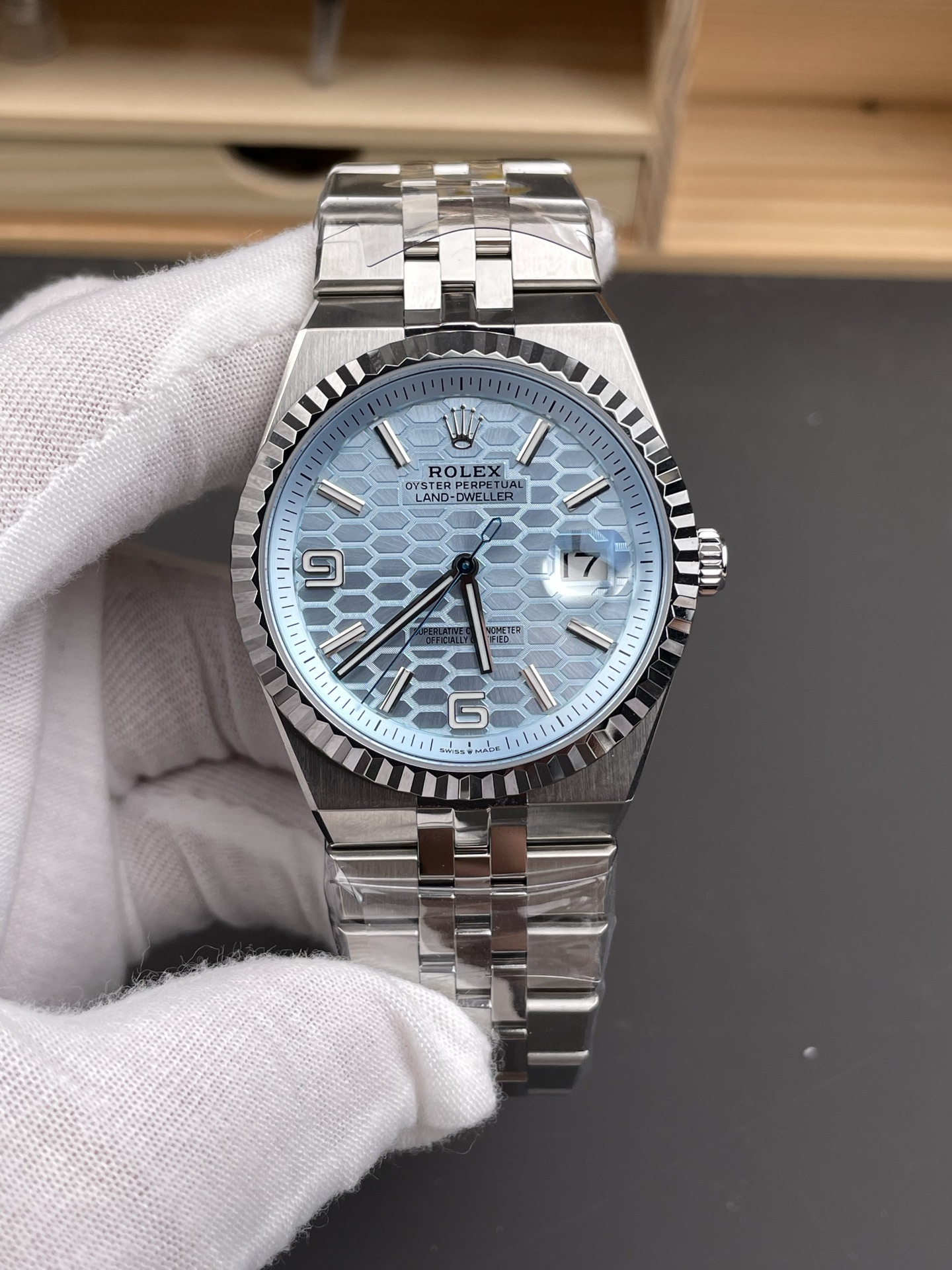 NO:385419,ES Land-type blue disk/40mm/machine,19860909ES 陆使型 蓝盘/40mm/机,,Watch