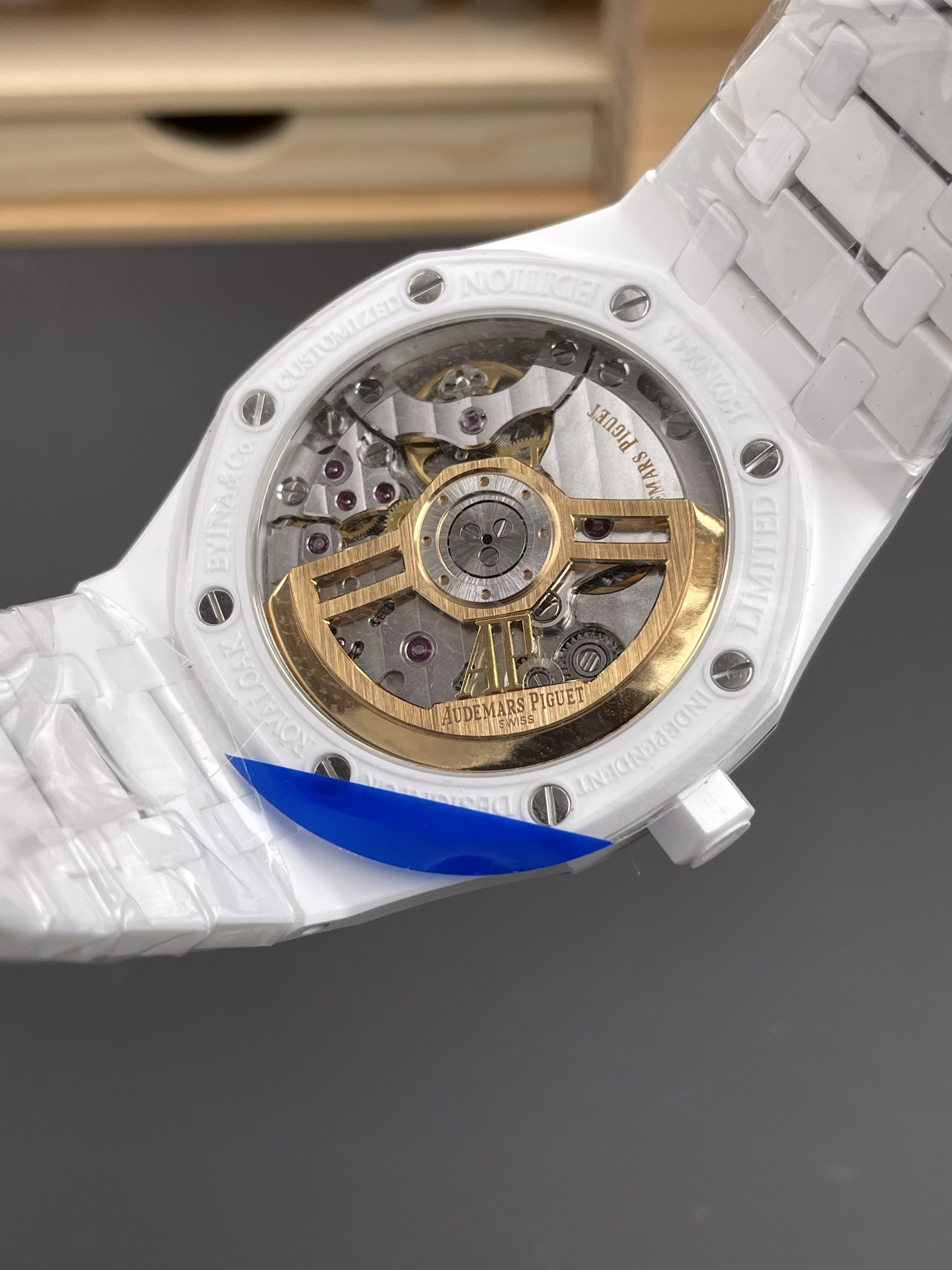 Audemars Piguet Royal Oak White Ceramic 41mm Watch - Style and Precision 5 i1752486445201 1221 0 4