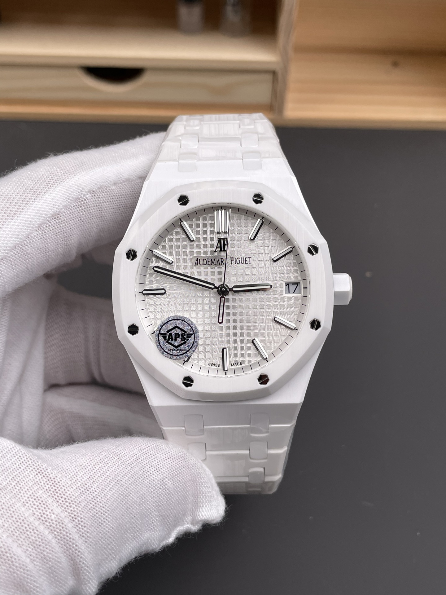 Audemars Piguet Royal Oak White Ceramic 41mm Watch - Style and Precision 1 i1752486448300 1481 0 0