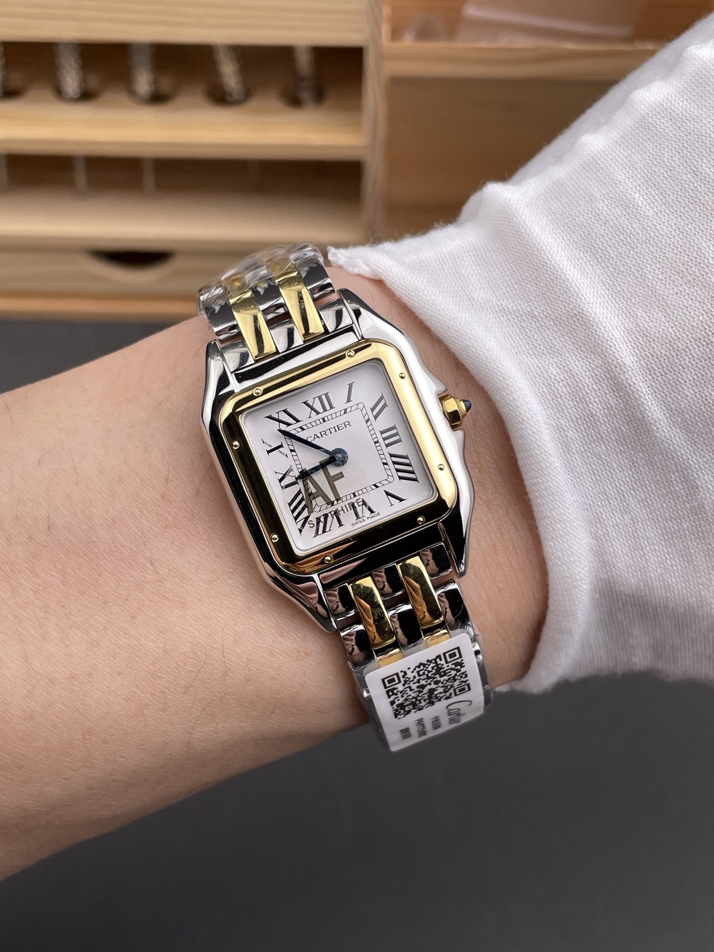 Cartier AF 卡地亚猎豹 间金中号/27x37mm/石英款