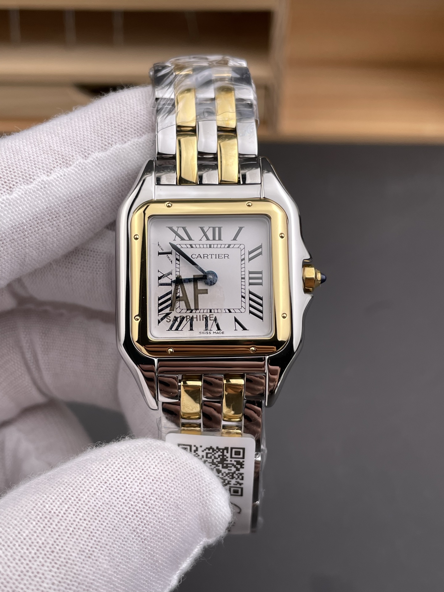 Cartier AF 卡地亚猎豹 间金中号/27x37mm/石英款