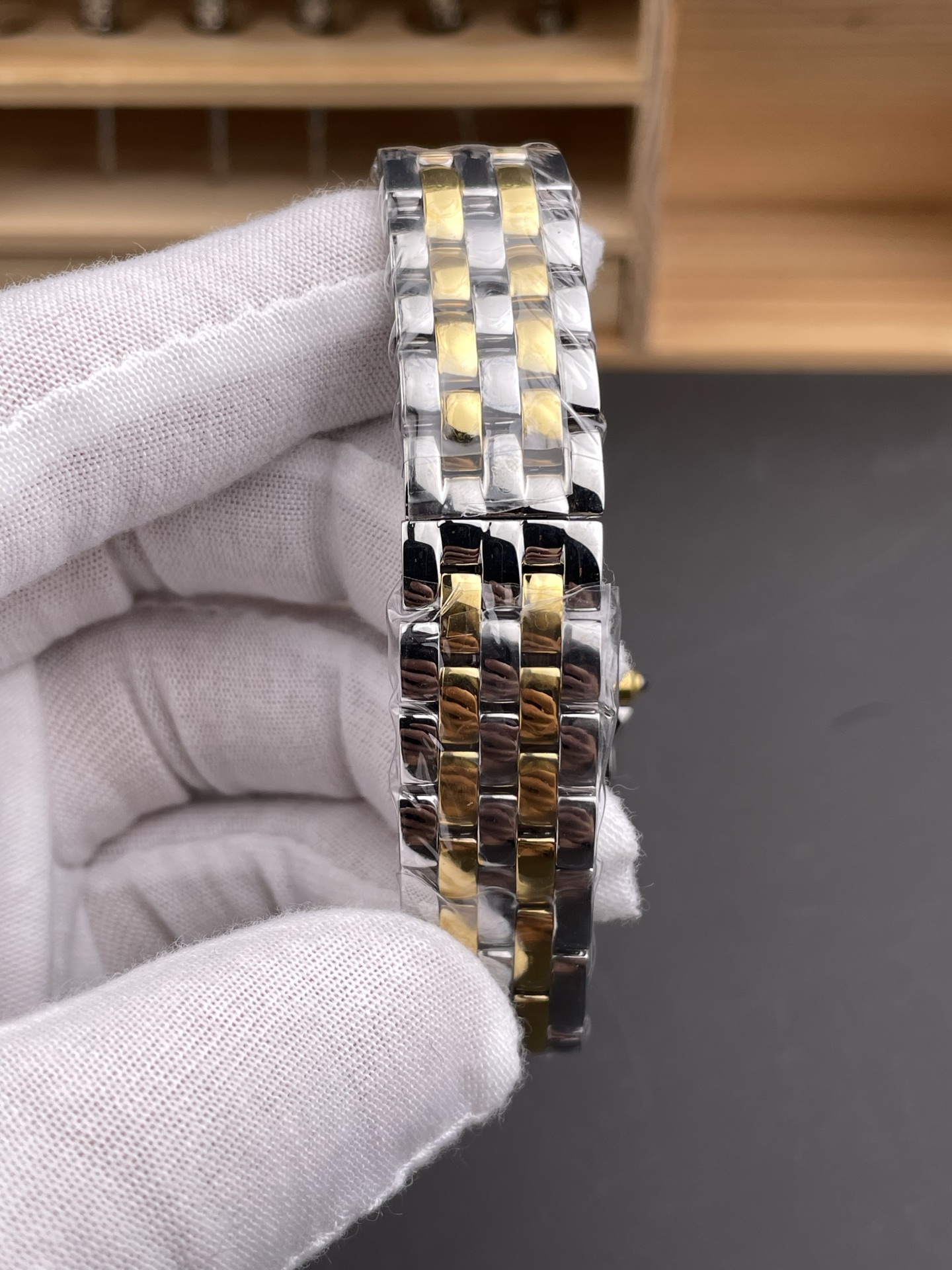 Cartier AF 卡地亚猎豹 间金中号/27x37mm/石英款