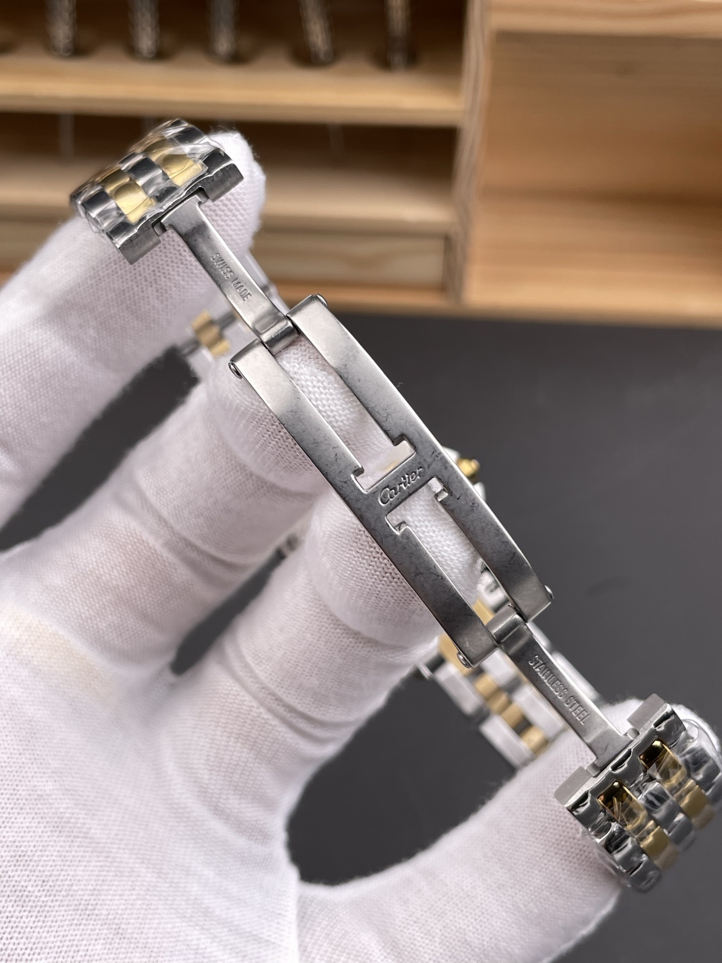 Cartier AF 卡地亚猎豹 间金中号/27x37mm/石英款
