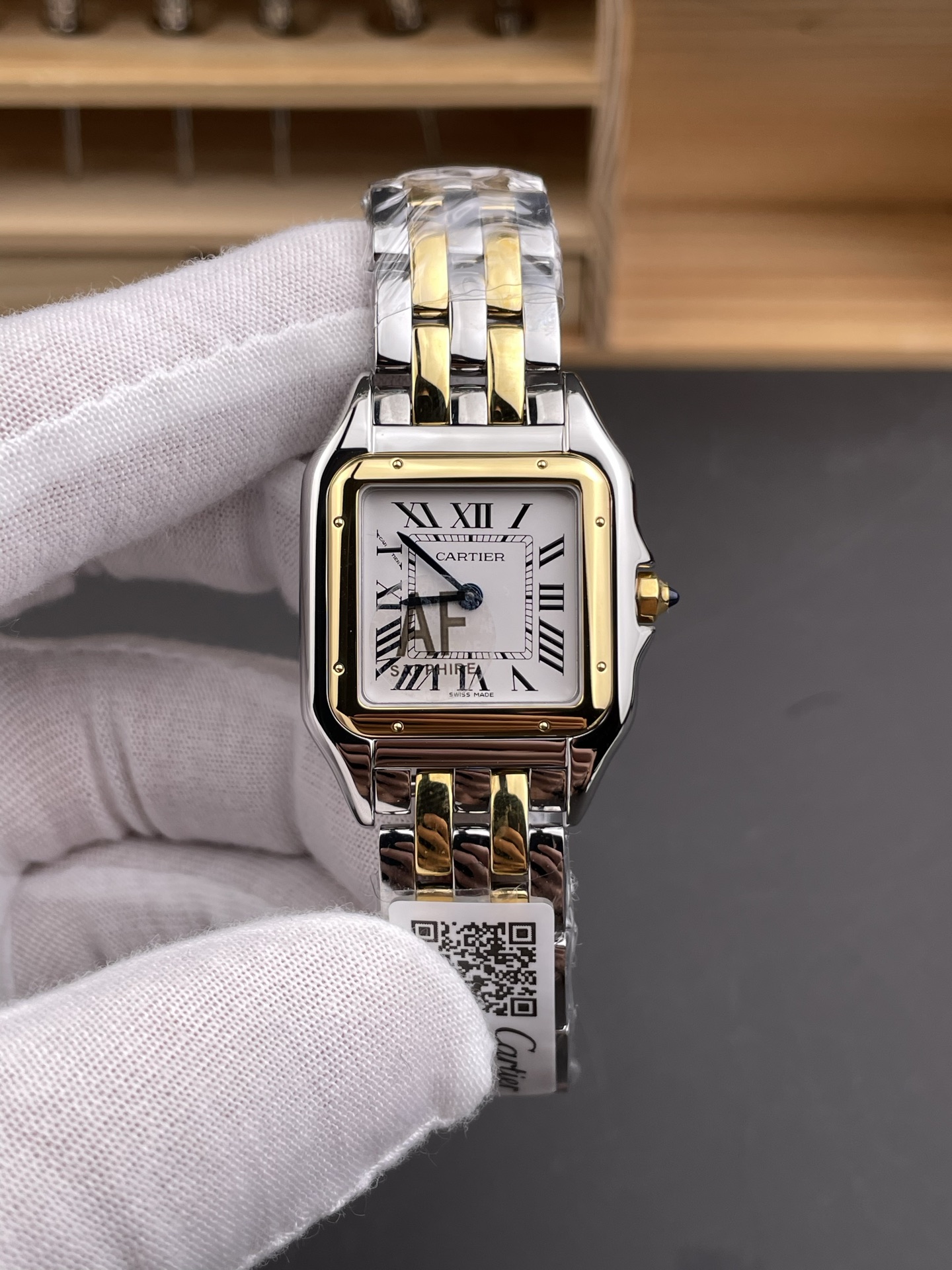 Cartier AF 卡地亚猎豹 间金中号/27x37mm/石英款