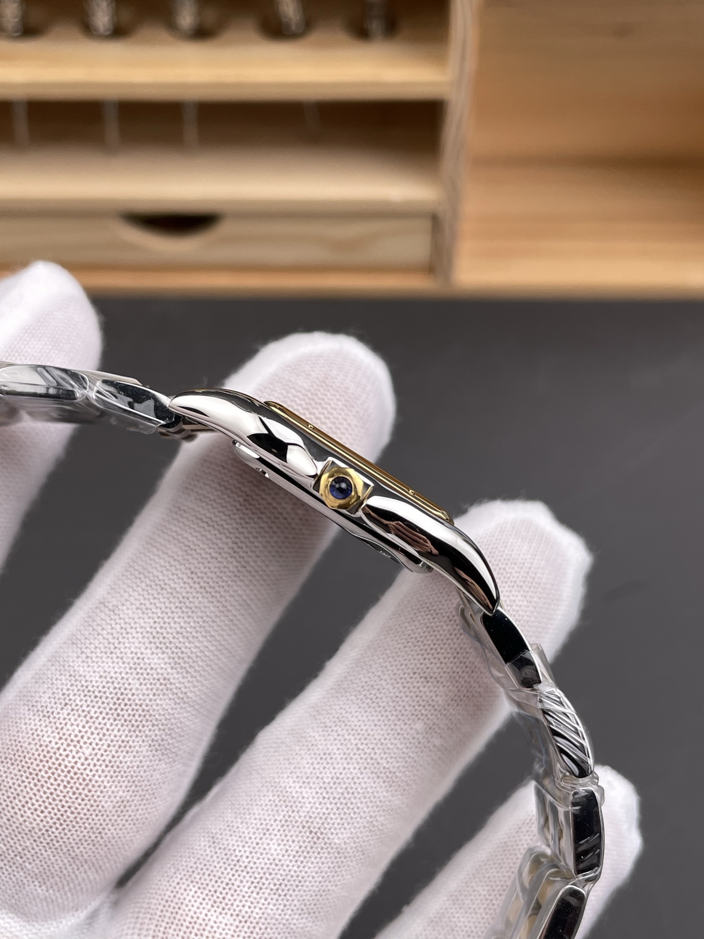 Cartier AF 卡地亚猎豹 间金中号/27x37mm/石英款
