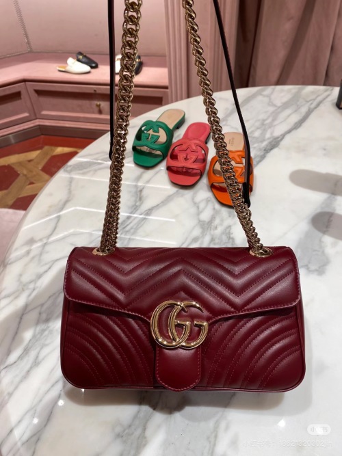 Gucci Marmont Mini Bolso de Hombro de Piel en Vino Tinto con Logo Dorado 15 Gucci Marmont Mini Bolso de Hombro de Piel en Vino Tinto con Logo Dorado