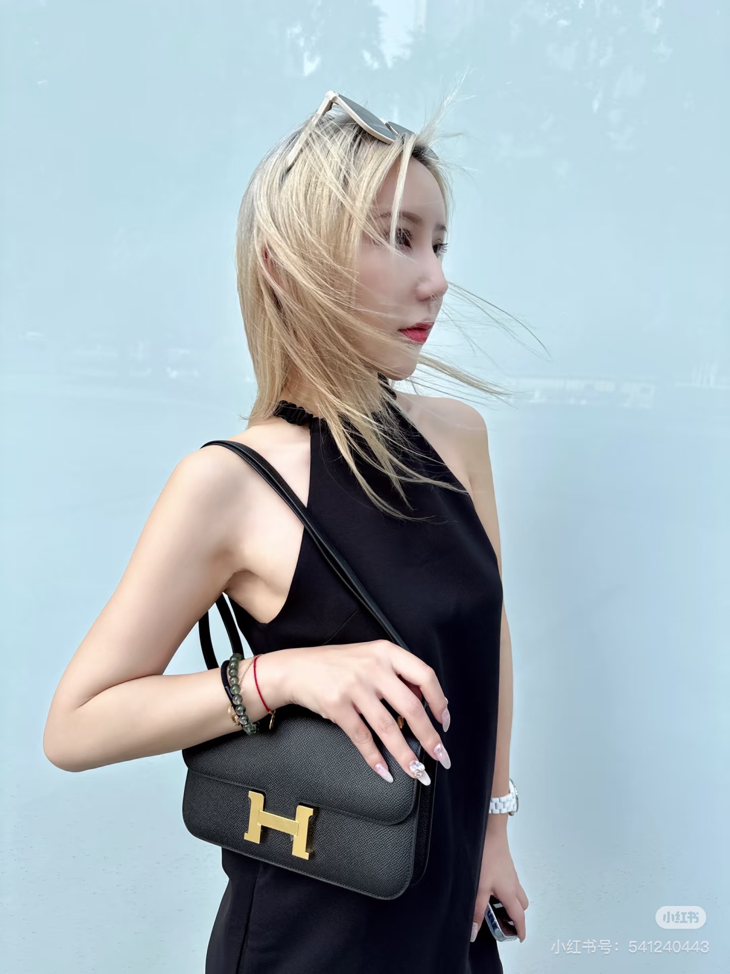 Hermes Constance Crossbody & Shoulder Bags Black Gold Hardware