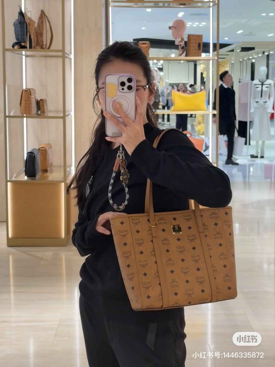 _dnR9s8W986XptLWvNfq1_eHVHoaIFo3YmJ3QJdA