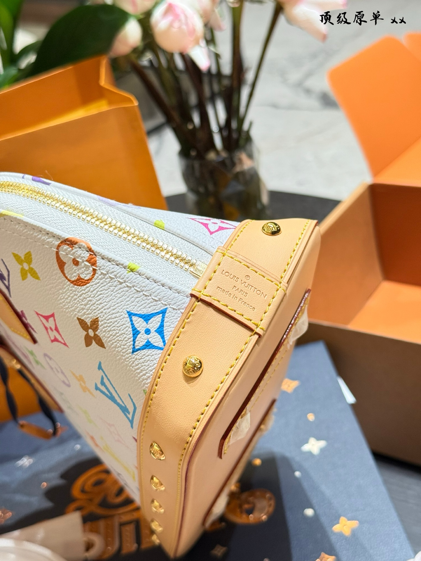Louis Vuitton Murakami Alma BB Monogram Bolso de Mano Blanco Multicolor 10 i1740583614690 6639 0 8